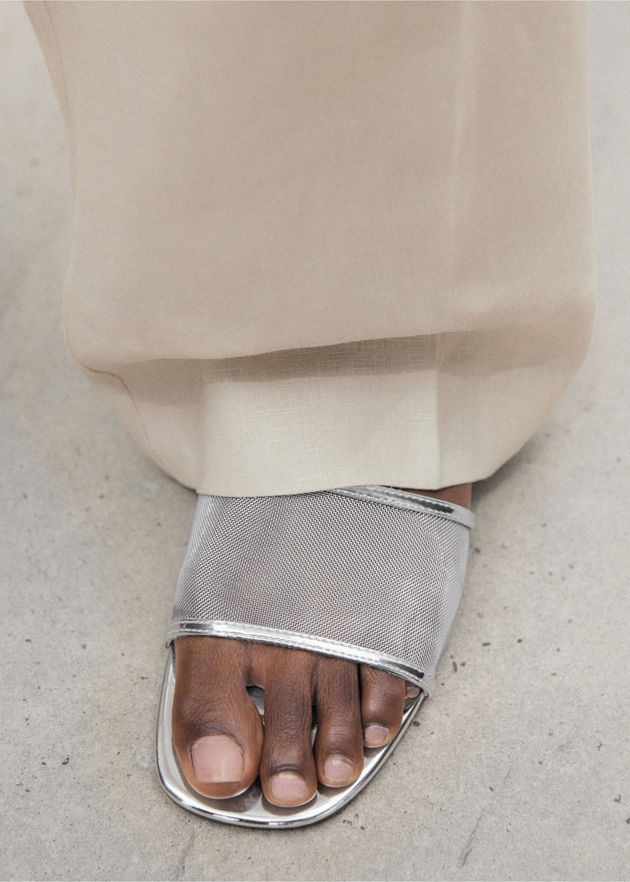 Kitten sandals with mesh strap - Details of the article 9, Silver. Ref: 87006712-00.