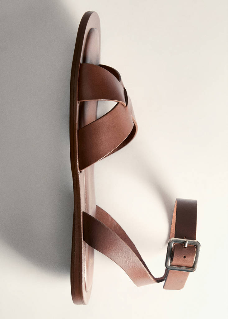 Leather sandals with buckle strap — Leather