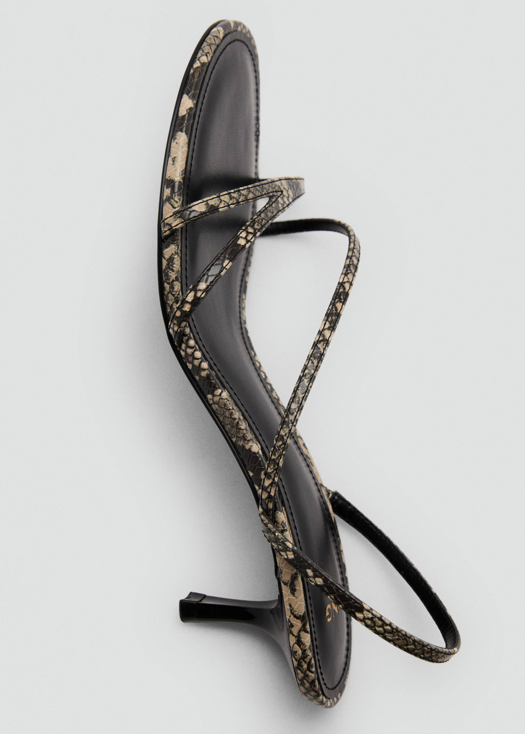 Strappy heeled sandals - Details of the article 3