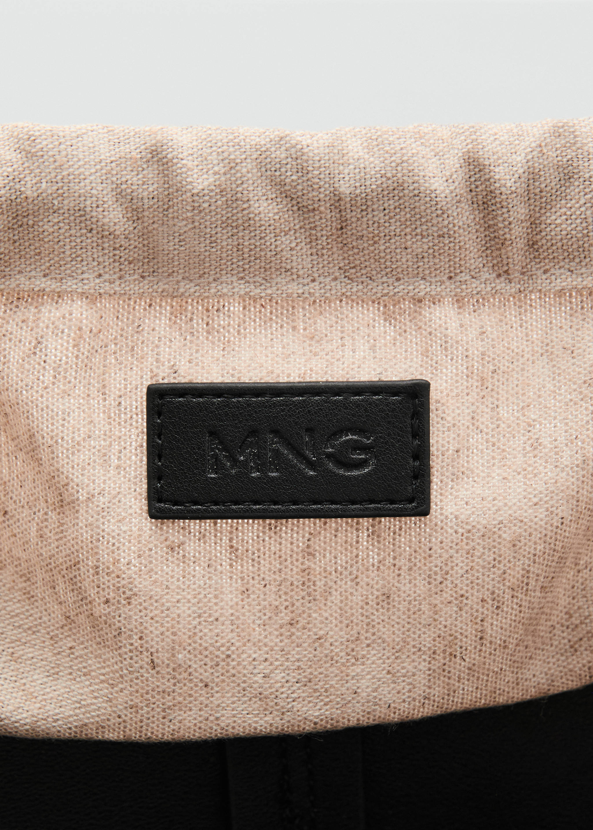 Medium shopper-style shoulder bag - Details of the article 3