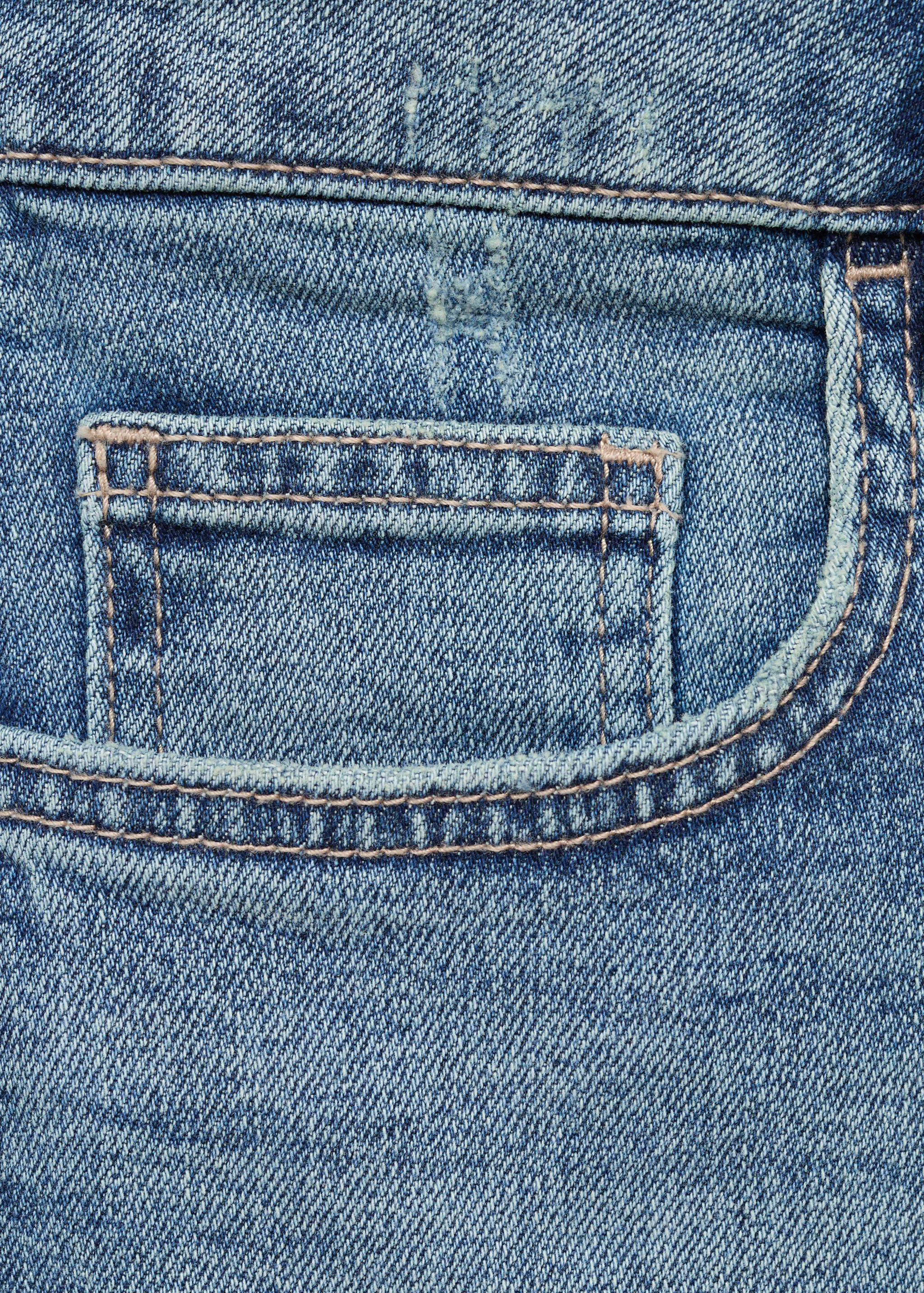 Calções com abertura e cintura baixa - Pormenor do artigo 8