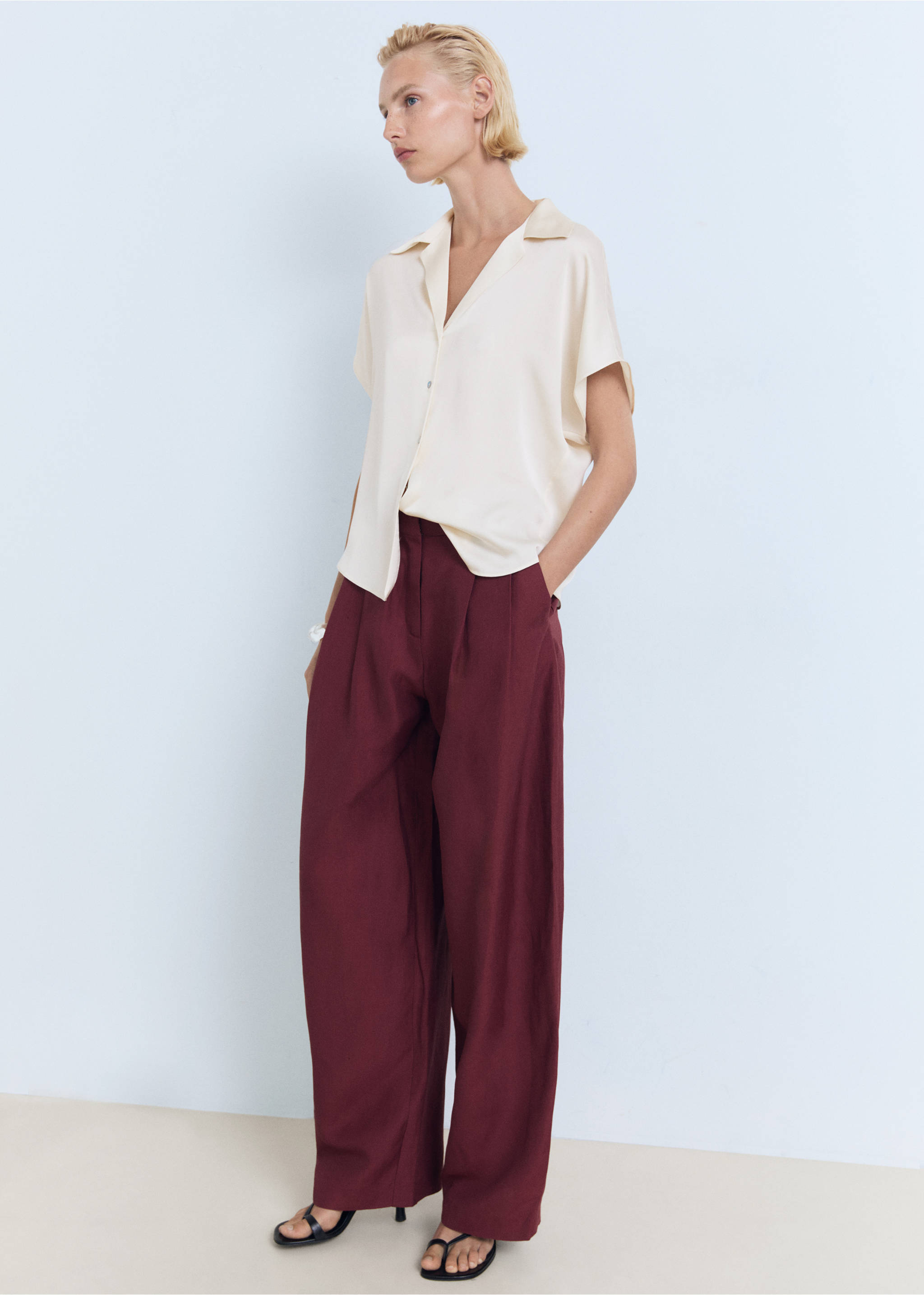 Short-sleeved satin shirt - General plane, Off White. Ref: 87007185-00.