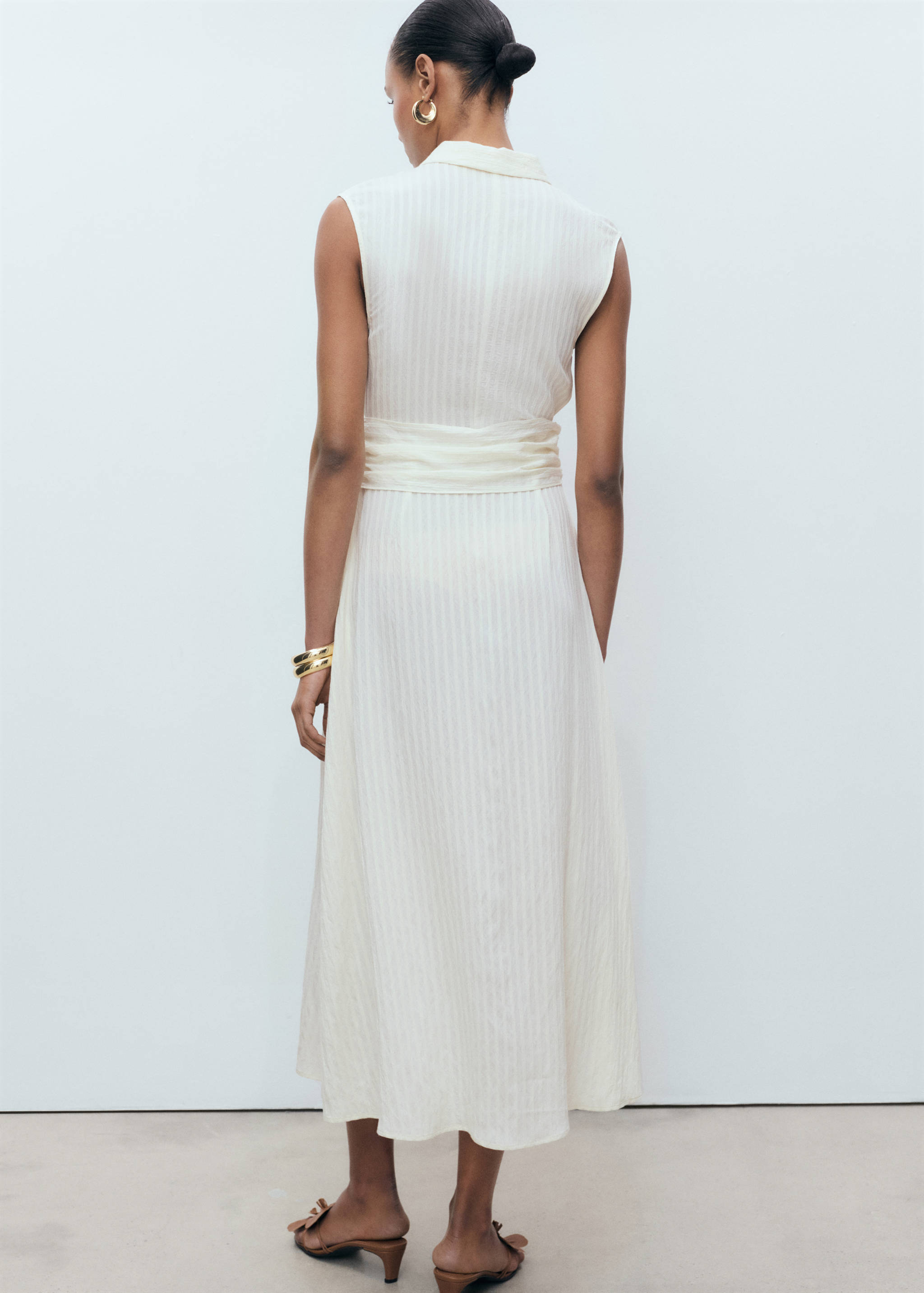 Bow shirt dress - Reverse of the article