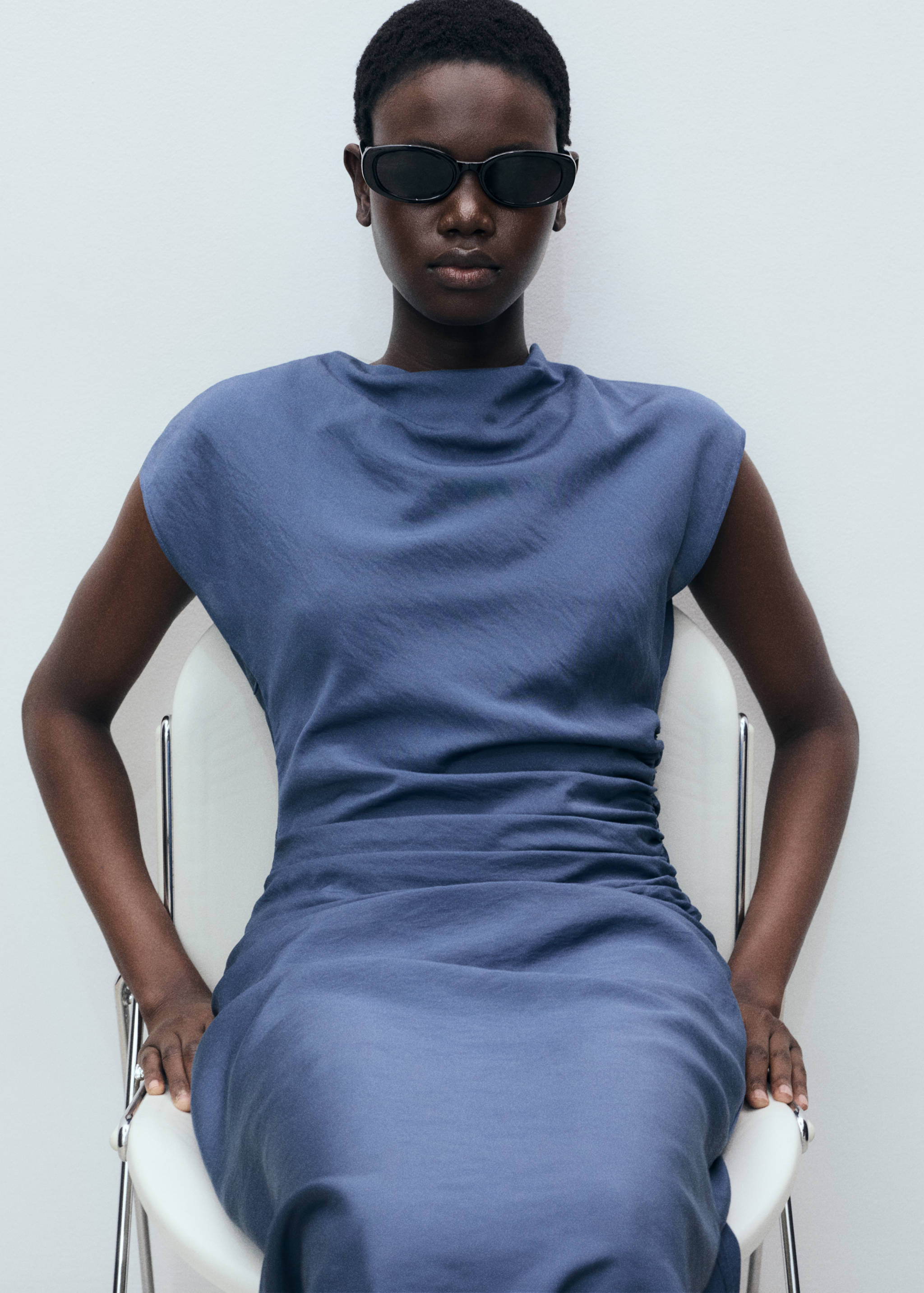 Прямое платье с драпировкой - Деталь изделия 2