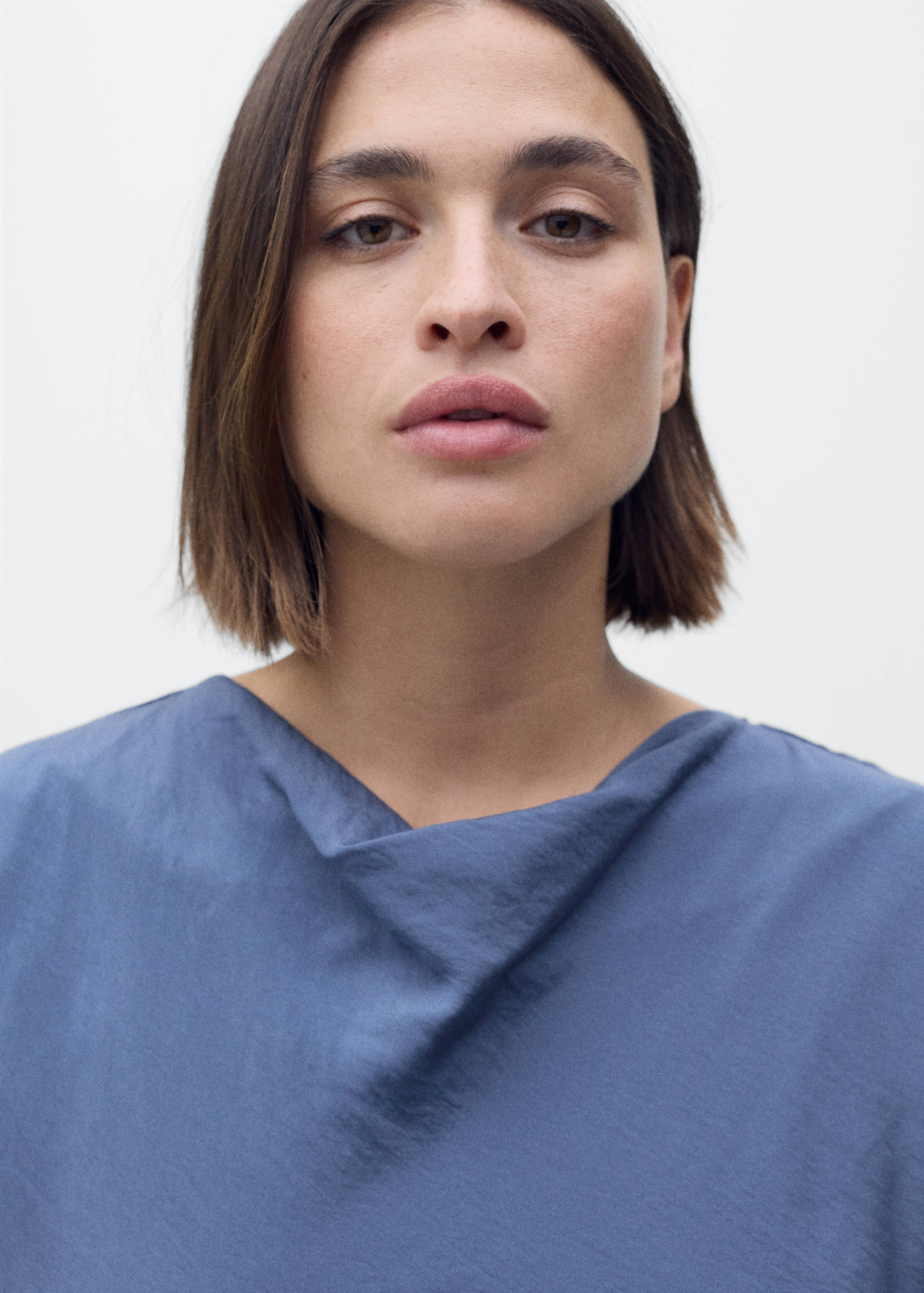 Прямое платье с драпировкой - Деталь изделия 4