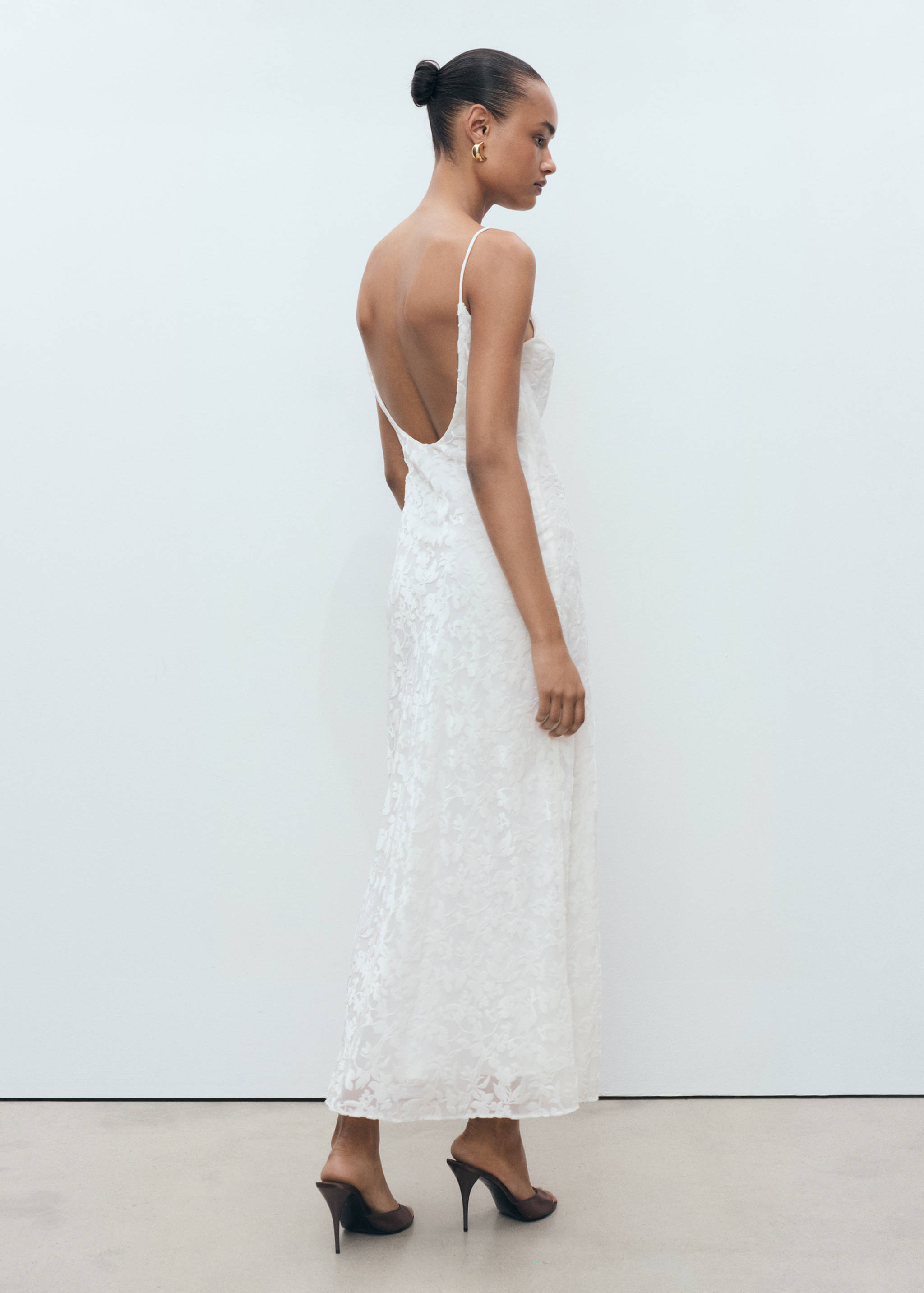 Robe dévorée à fleurs - Verso de l’article