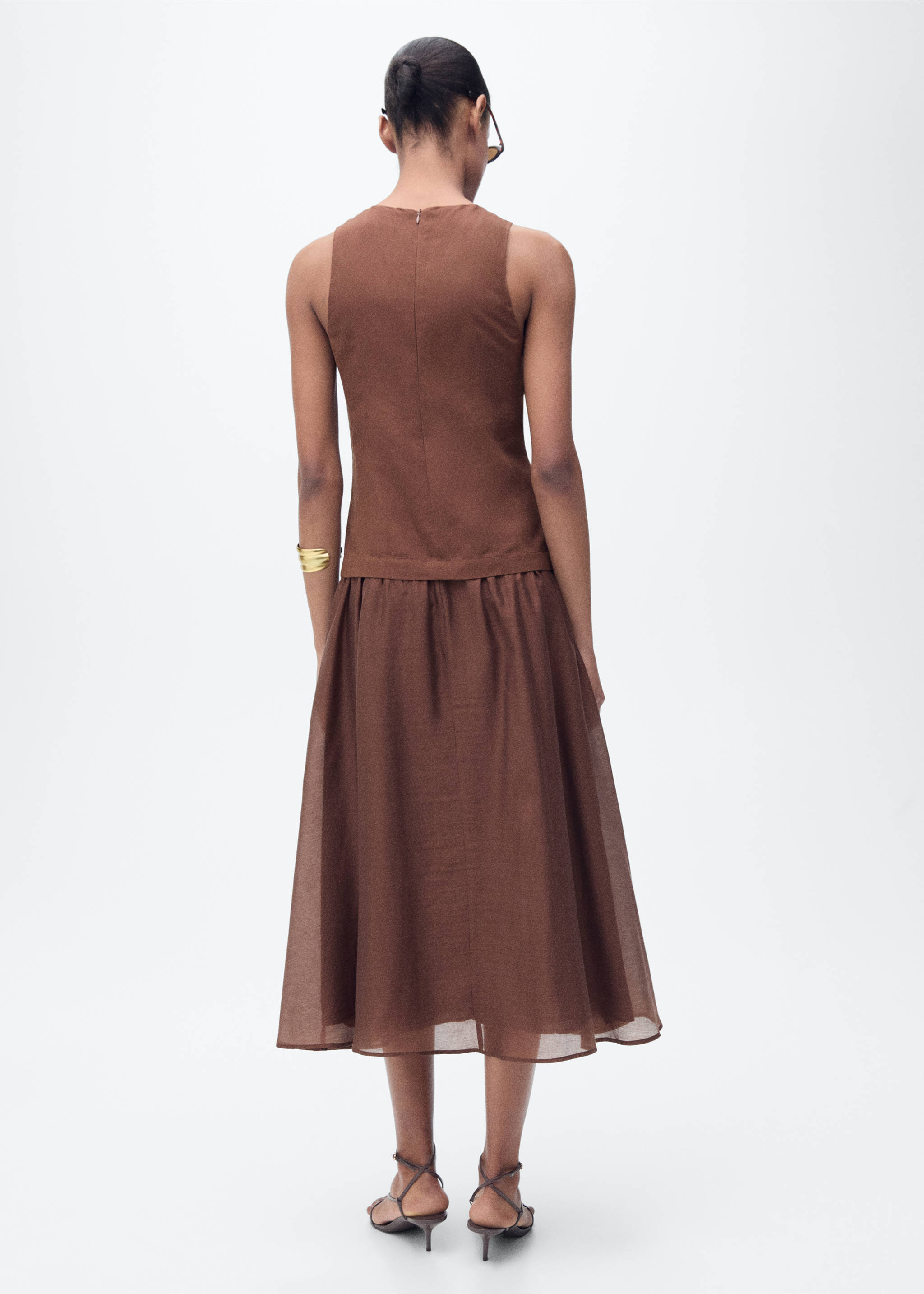 Brown sleeveless midi dress from the back, featuring a fitted bodice and a gathered skirt., Brown. Ref: 87007192-00.