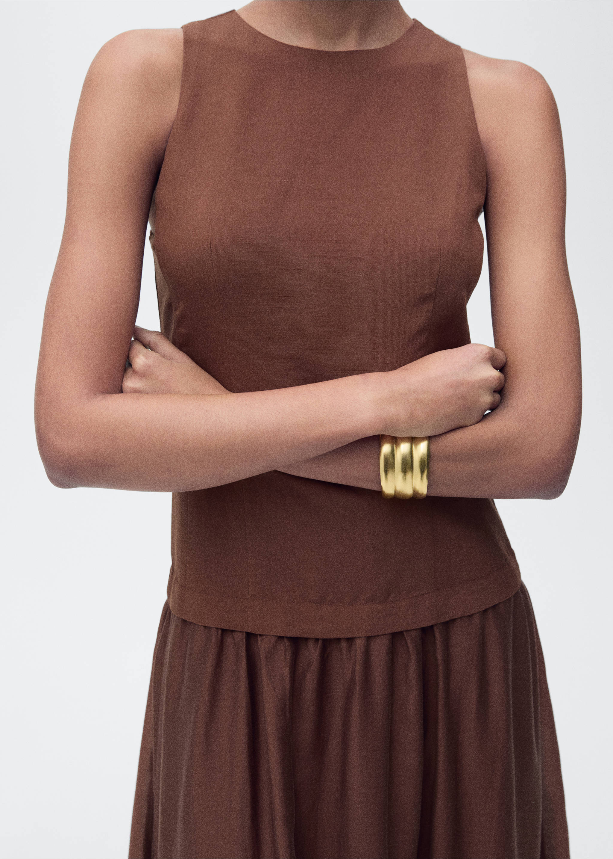 Brown sleeveless dress with round neckline and gathered skirt., Brown. Ref: 87007192-00.