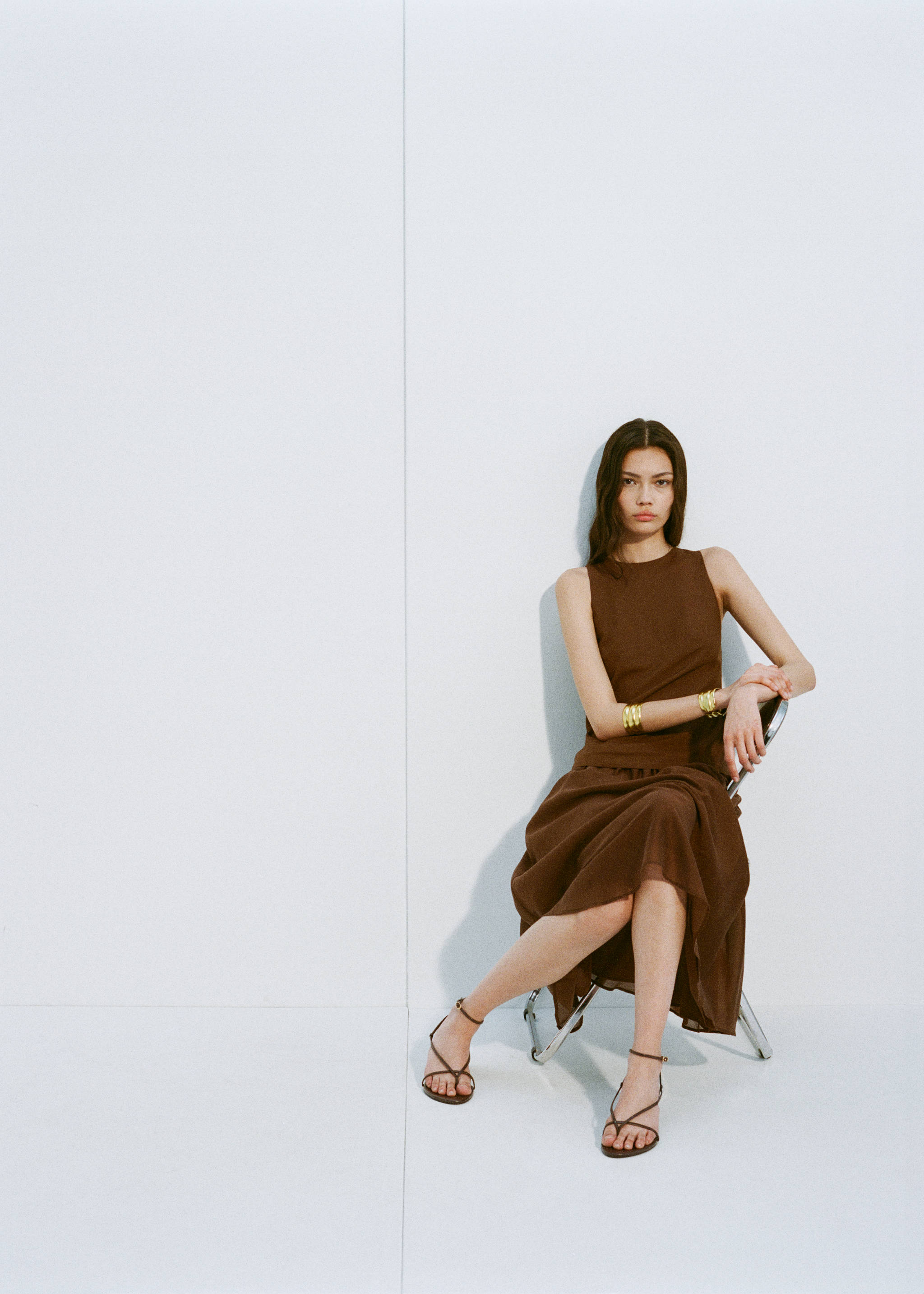 Brown sleeveless midi dress with round neckline., Brown. Ref: 87007192-00.