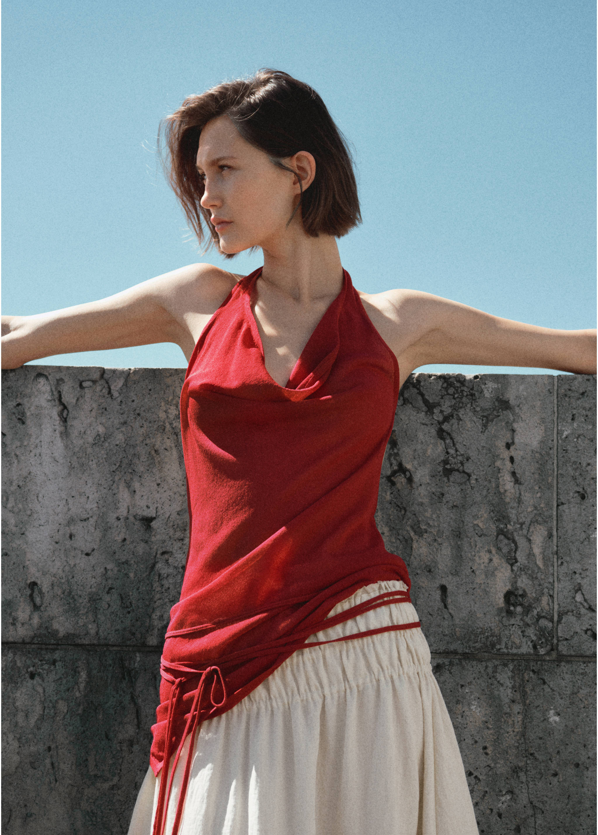 Draped knitted top with open back - Details of the article 6