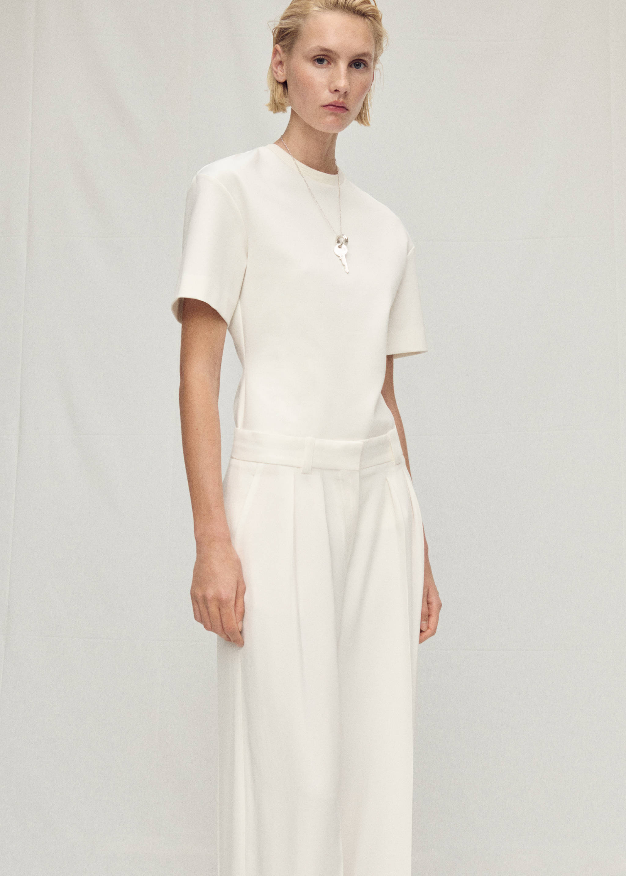 Lyocell suit trousers with pleats - Details of the article 1