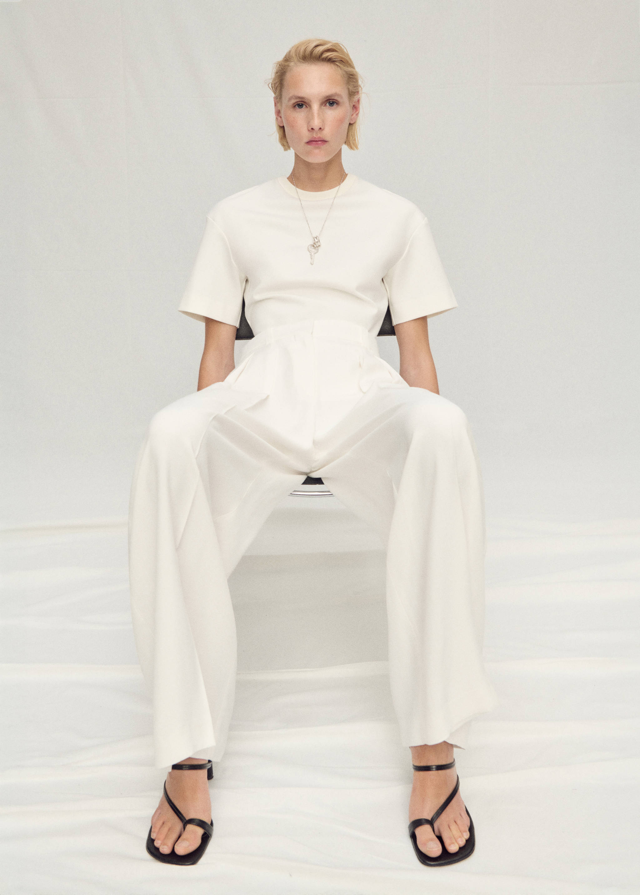 Lyocell suit trousers with pleats - Details of the article 6