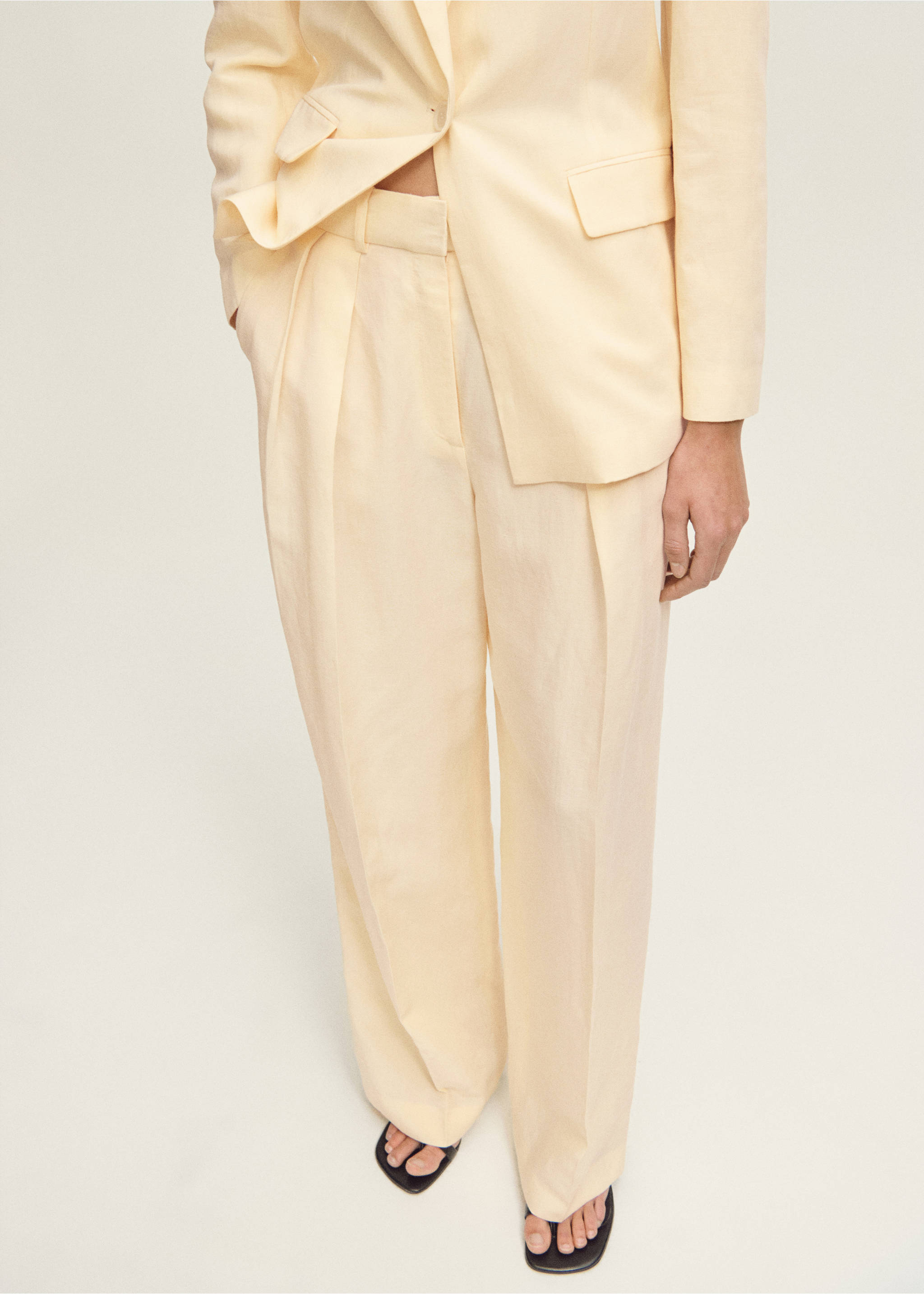 Straight-fit linen-blend suit trousers - Medium plane, Vanilla. Ref: 87007722-00.