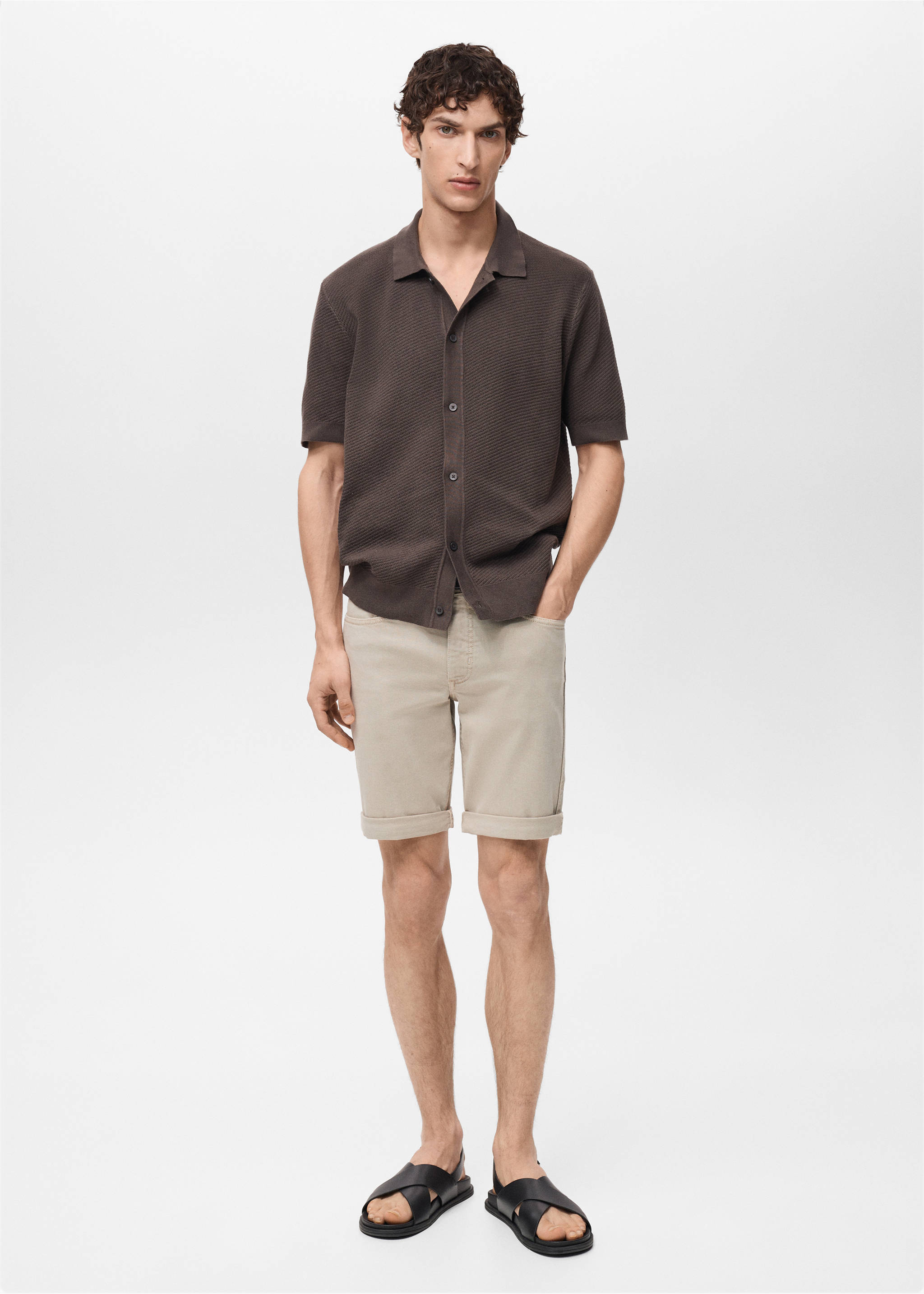 Beige bermuda shorts with cuffed hems, styled with a dark brown knit polo shirt., Sand. Ref: 87007893-00.