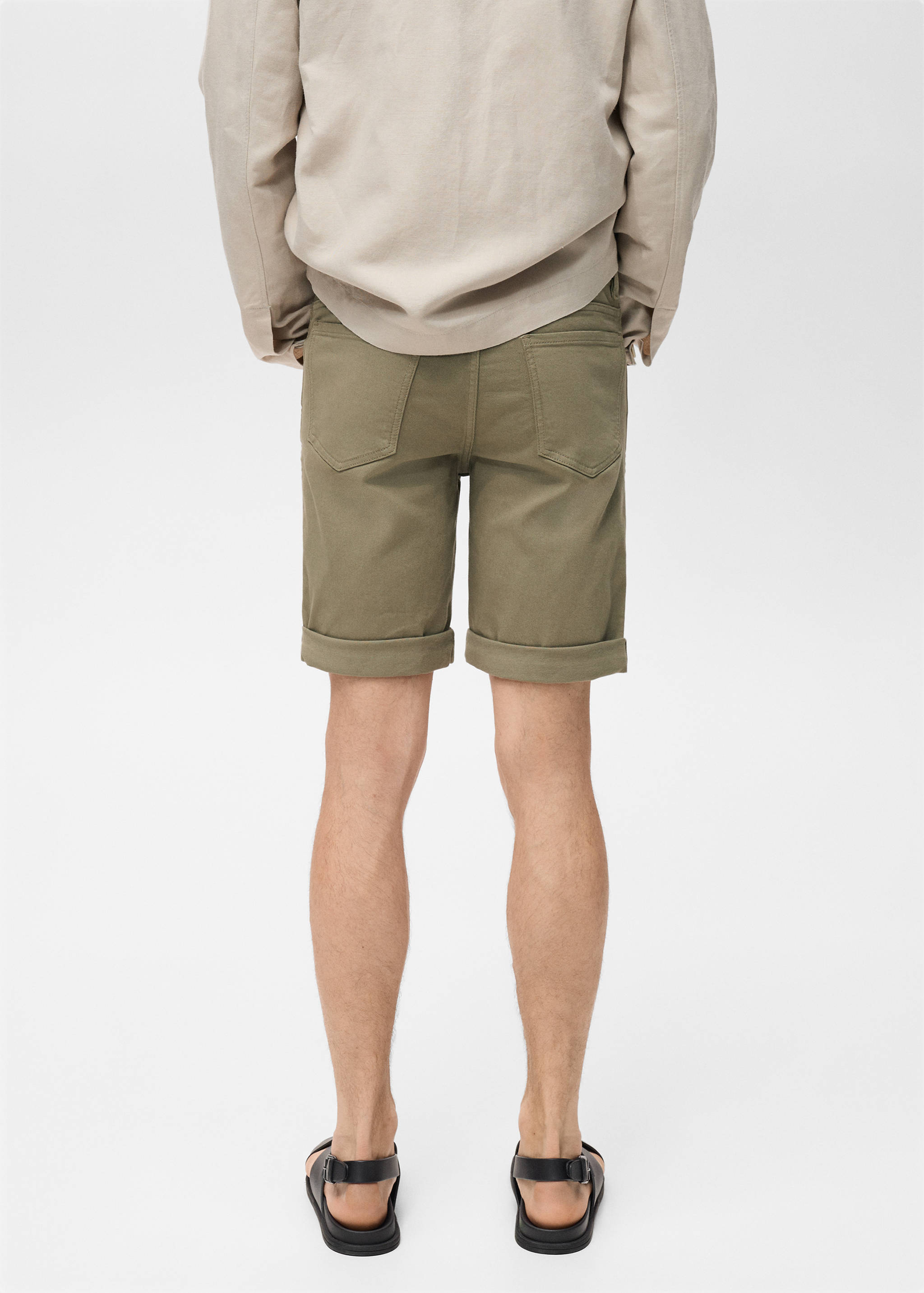 Slim fit cotton Bermuda shorts - Reverse of the article