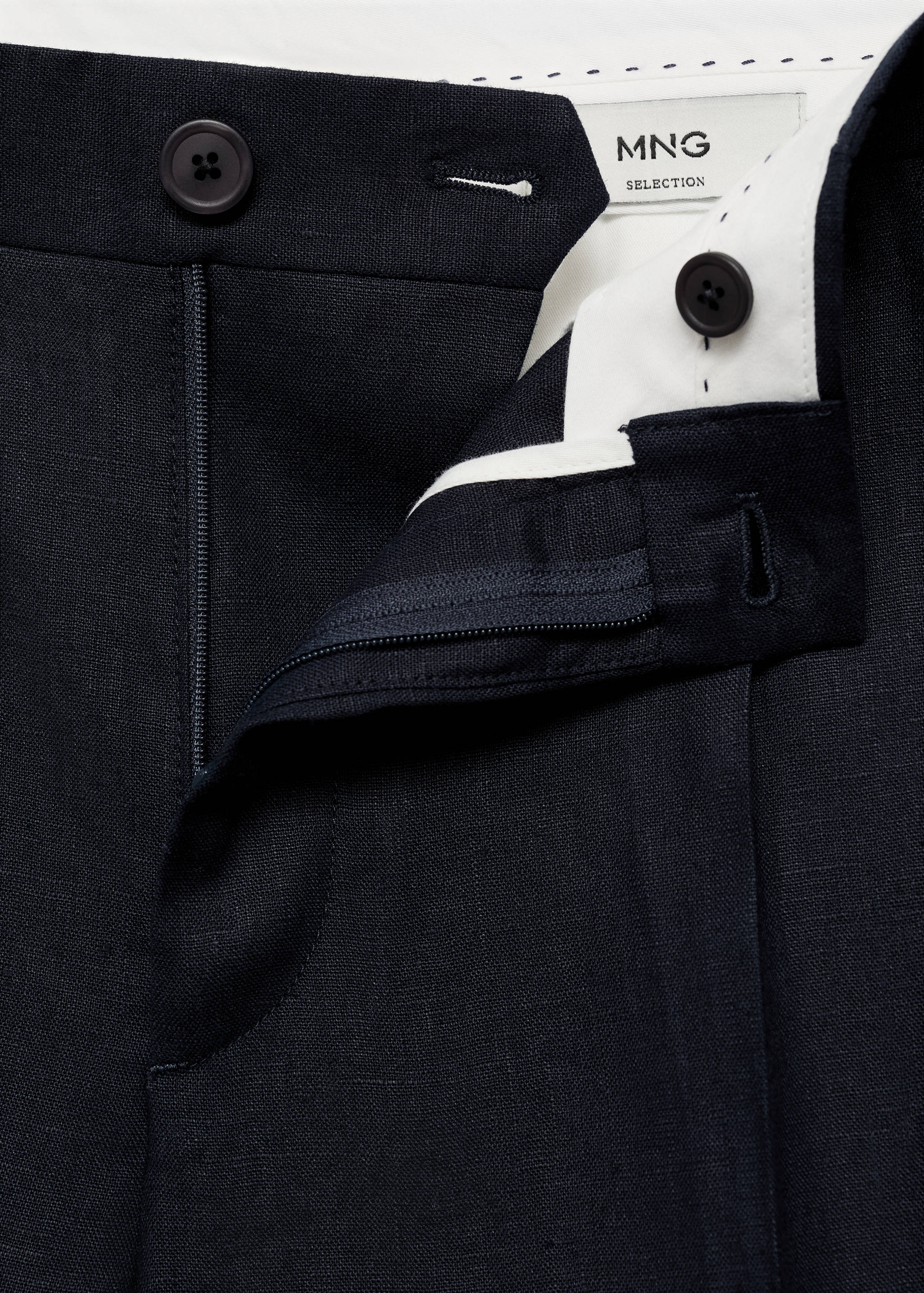 修身版型100%亚麻百慕大短裤 - null