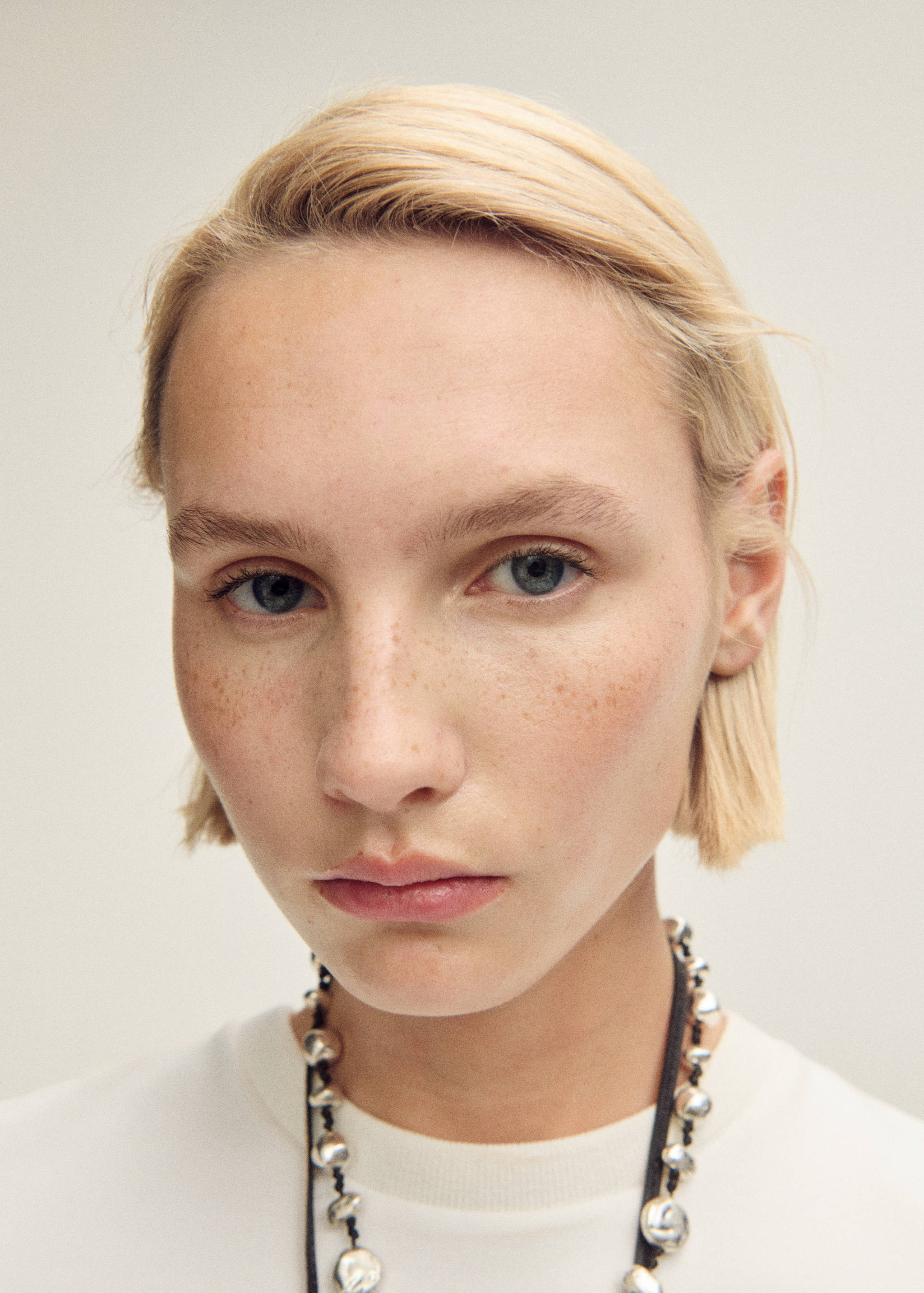 Short-sleeved peplum t-shirt - Details of the article 1