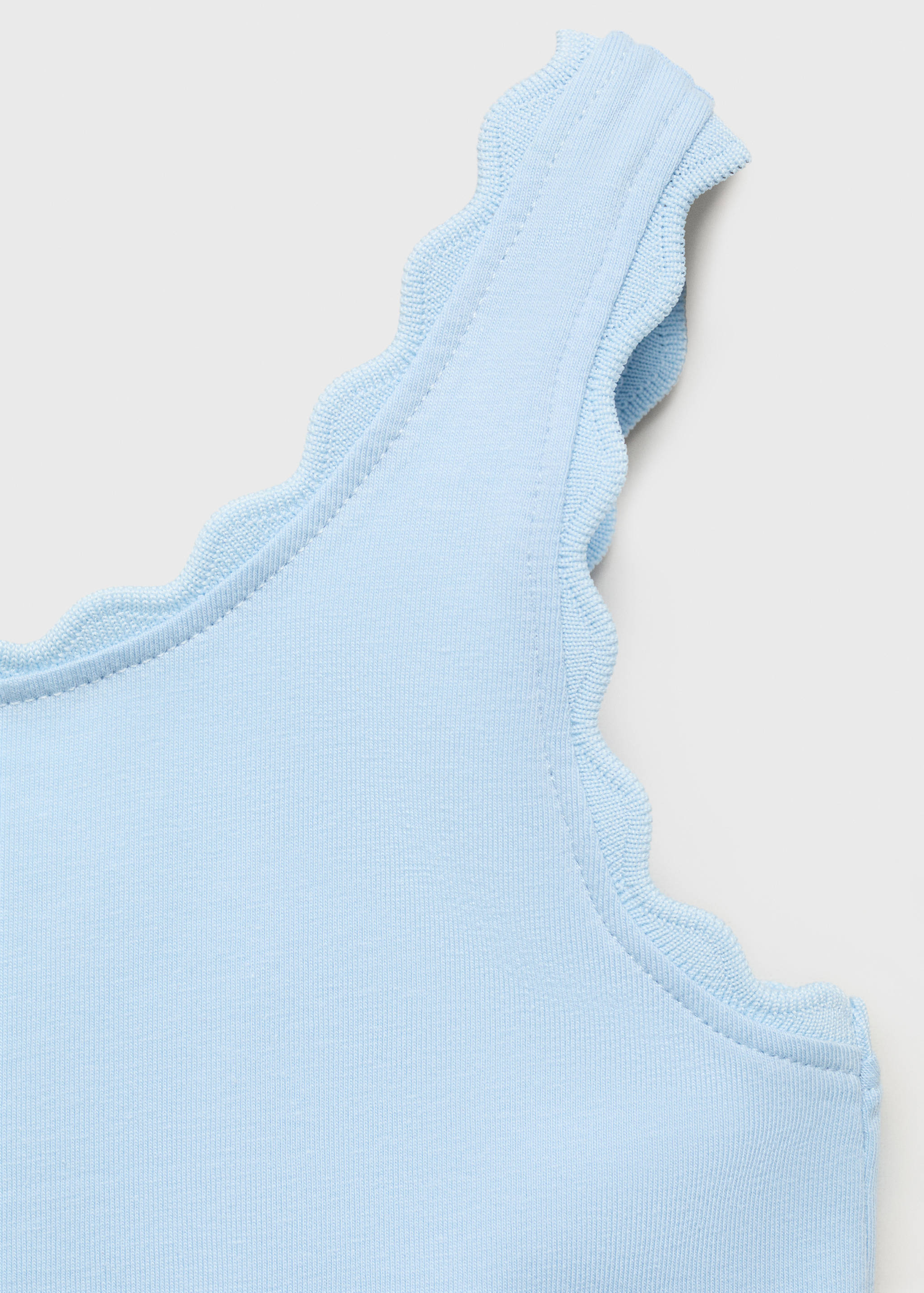 Tank top with embroidered detail - Details of the article 8
