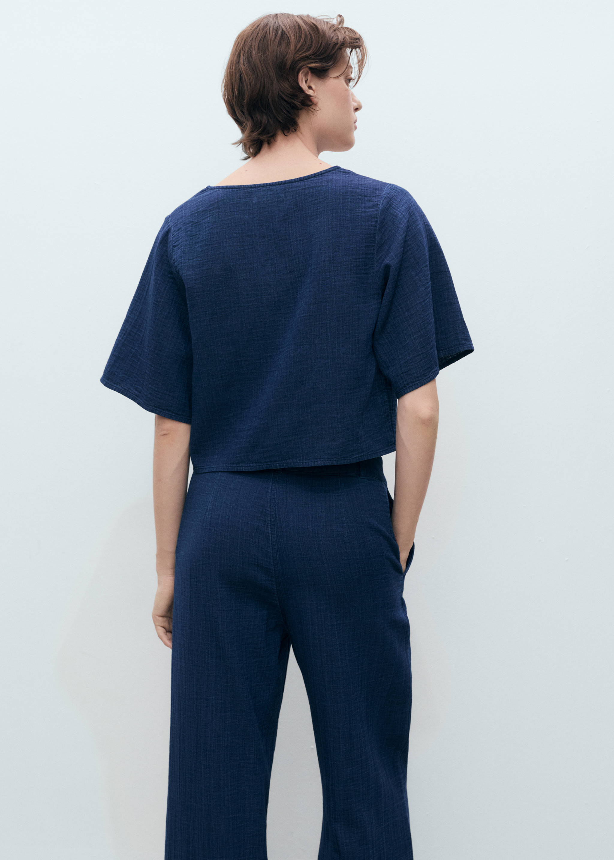 Flowy denim top with bows - Reverse of the article