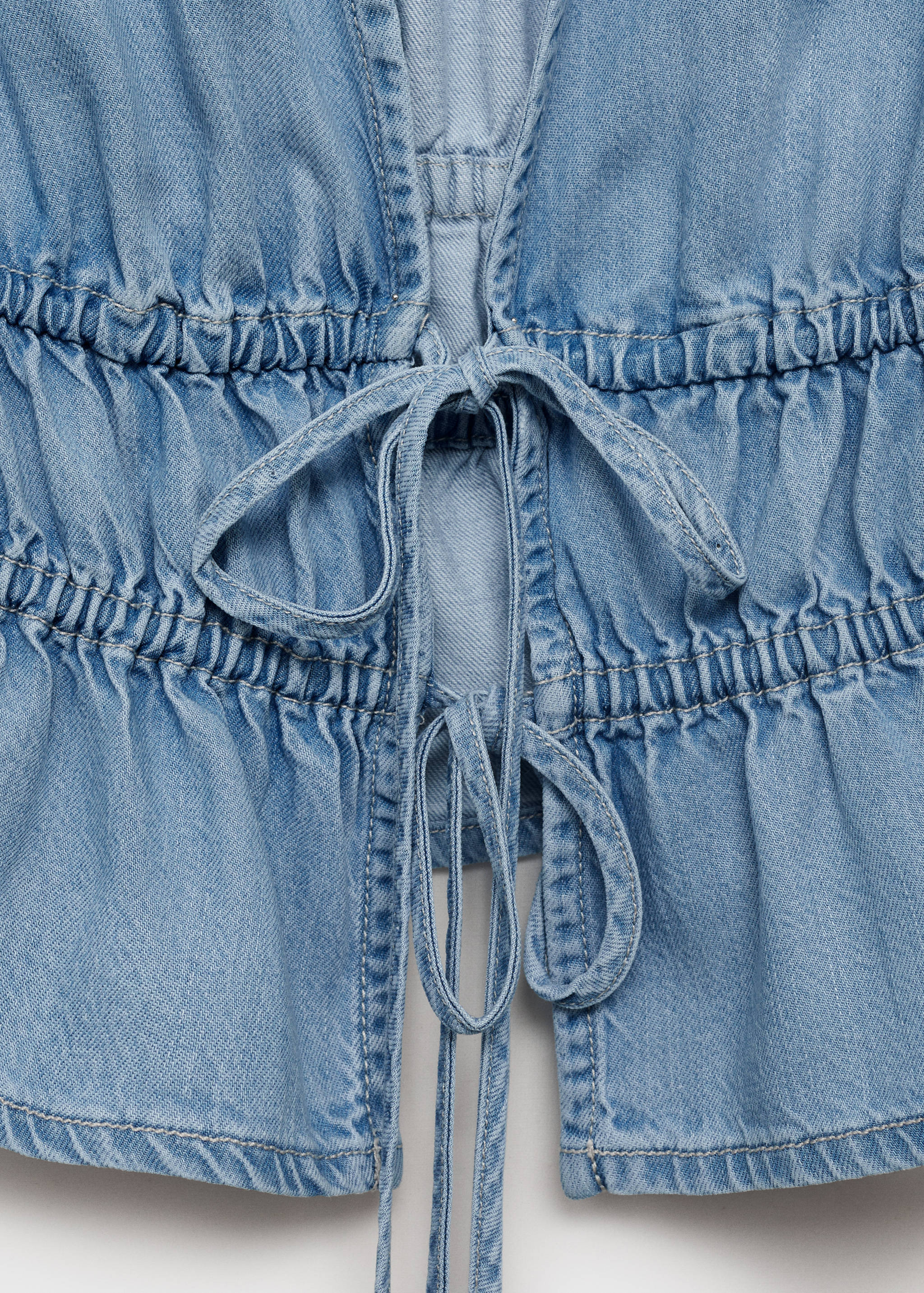 Lyocell top with tie closure - Details of the article 8