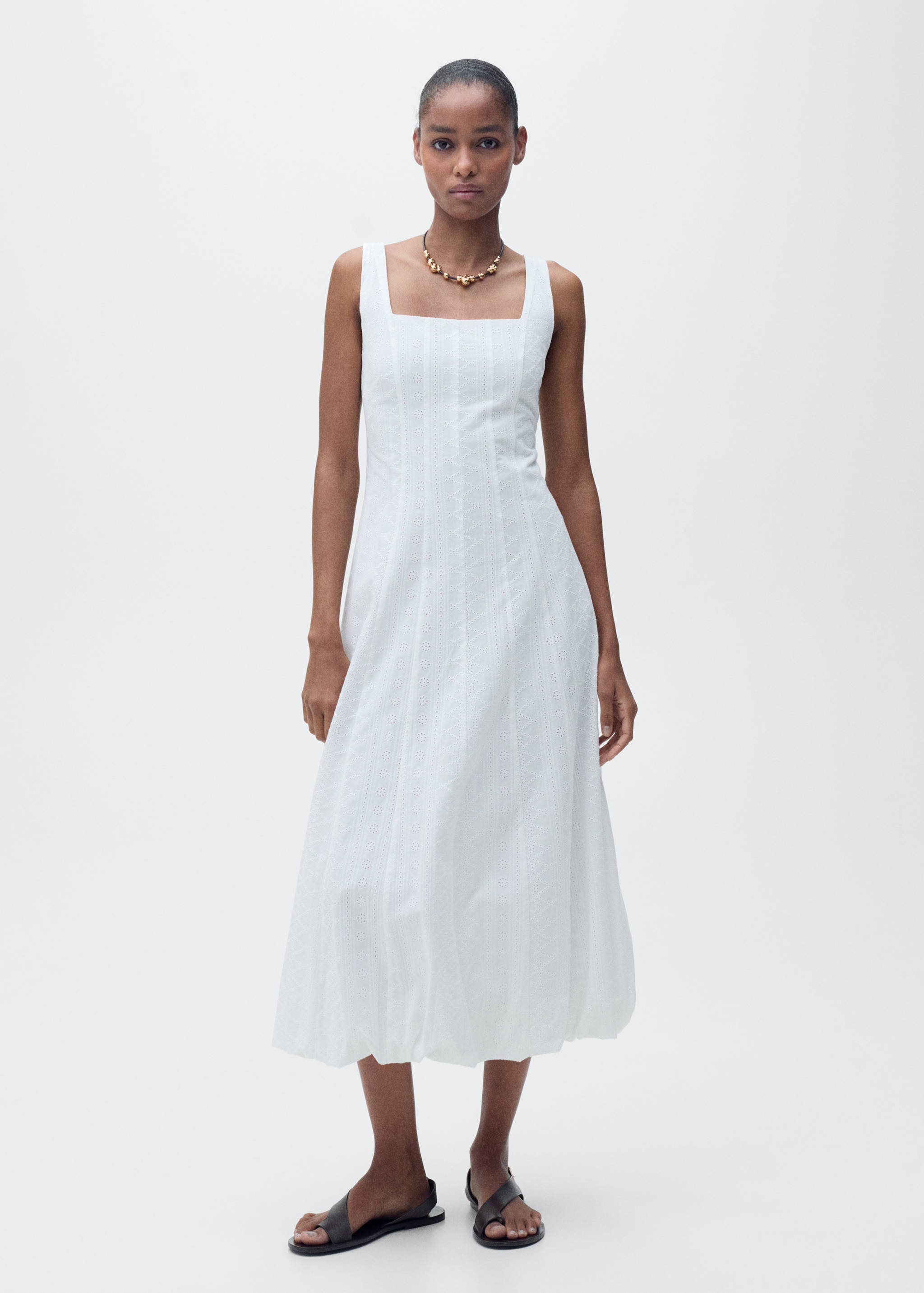 Embroidered dress with puffed hem - General plane