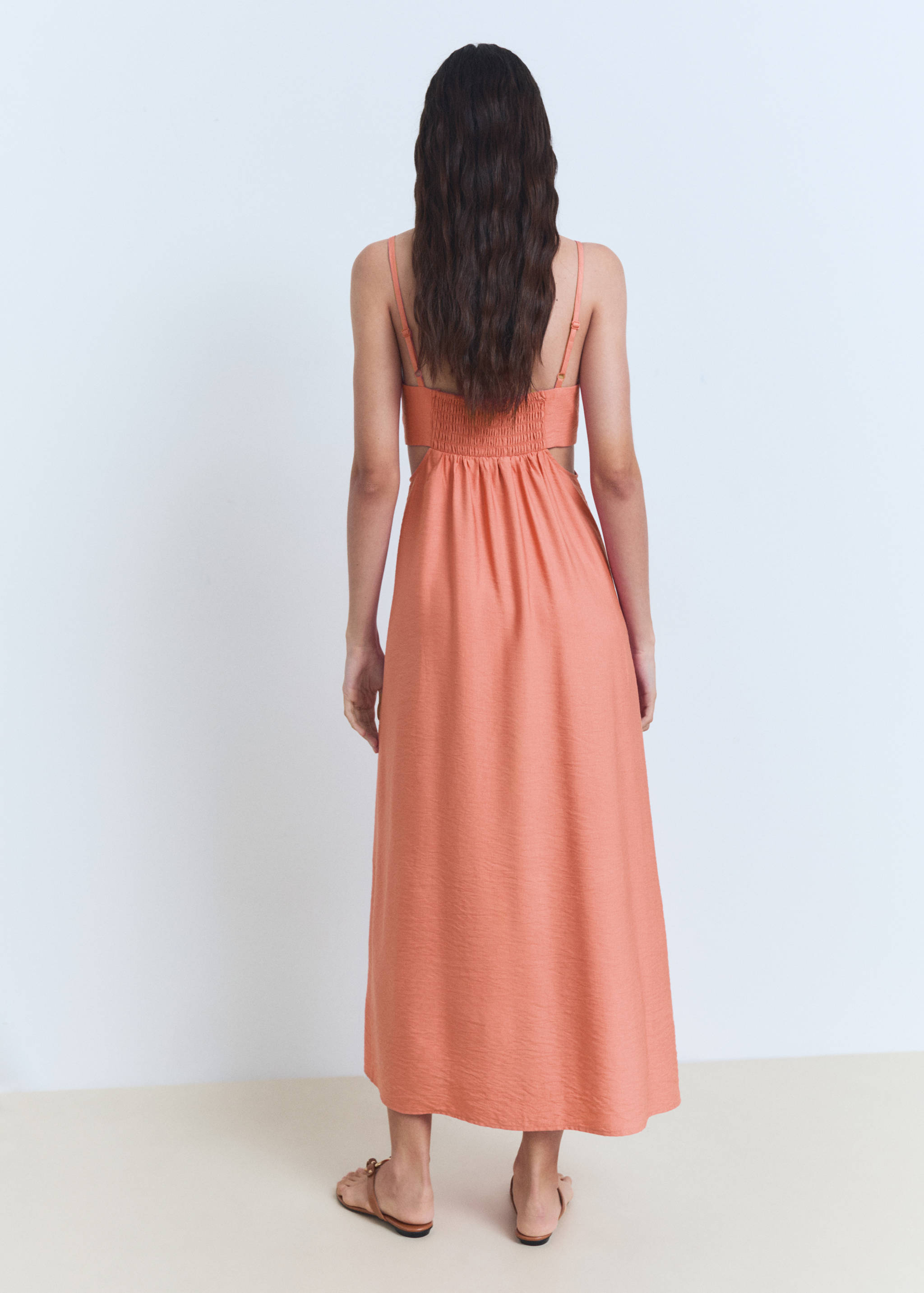 Midi-dress with cut-out - Reverse of the article