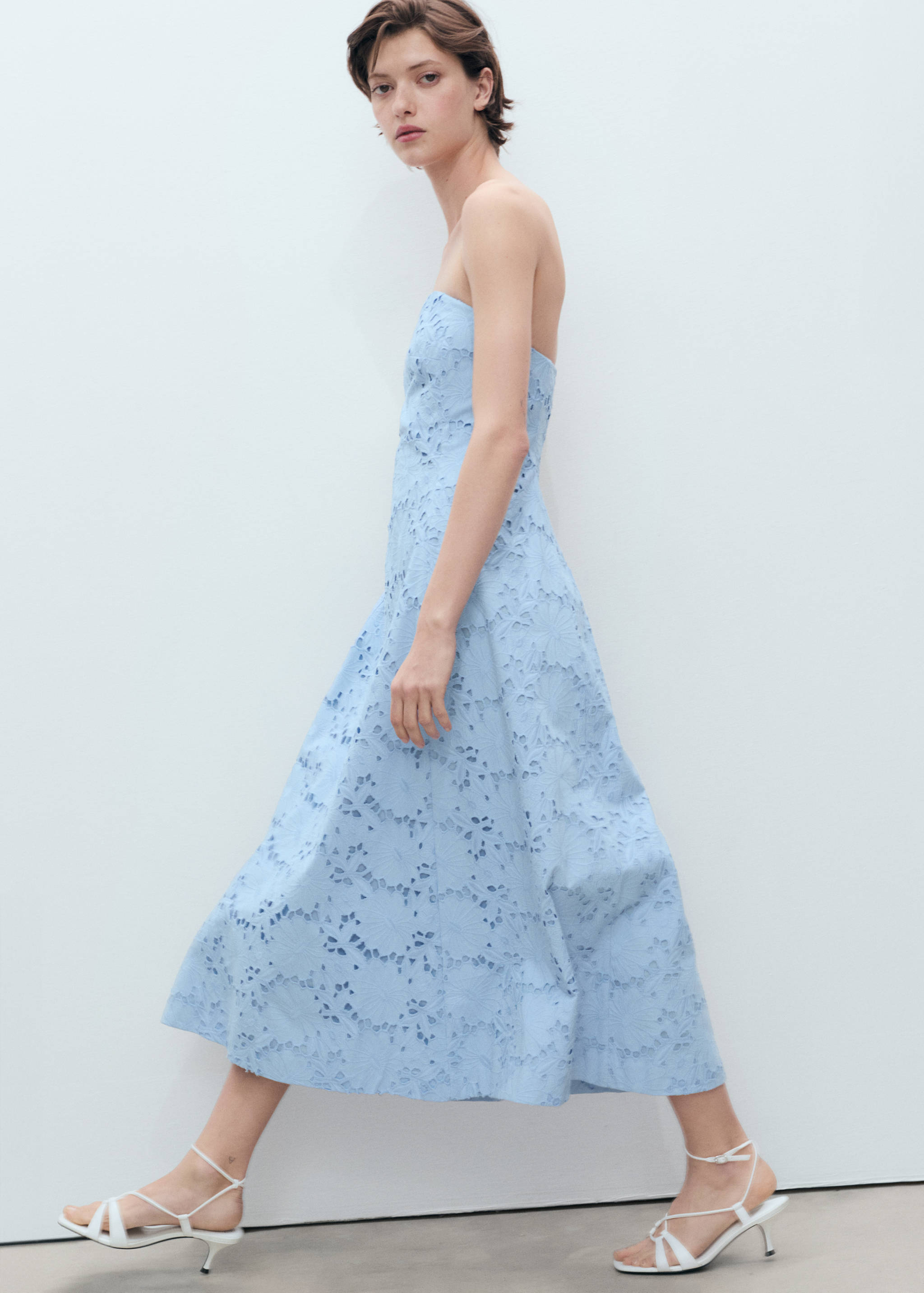 English embroidered strapless dress - Details of the article 6