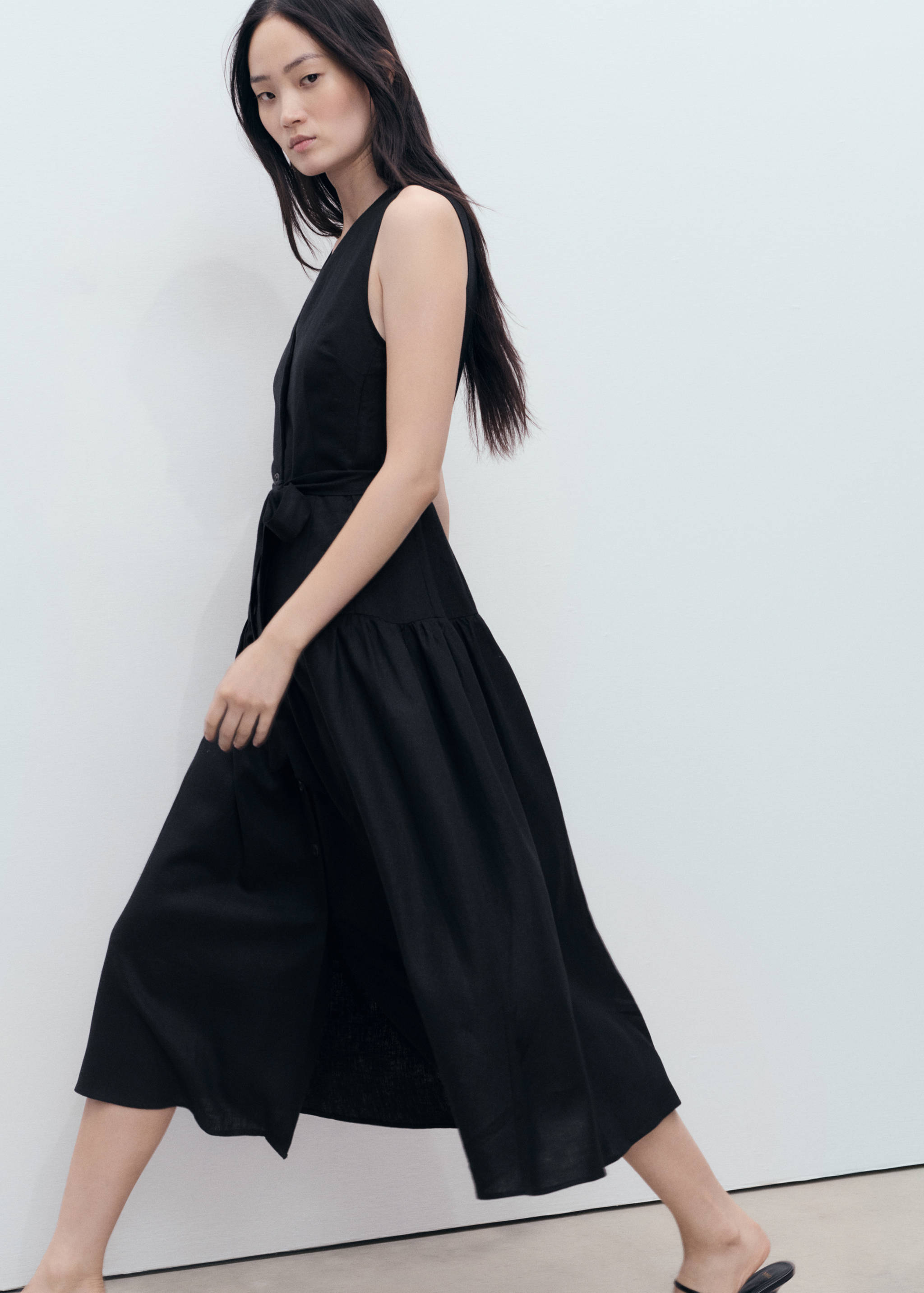 Lniana sukienka midi z paskiem - Szczegóły artykułu 2