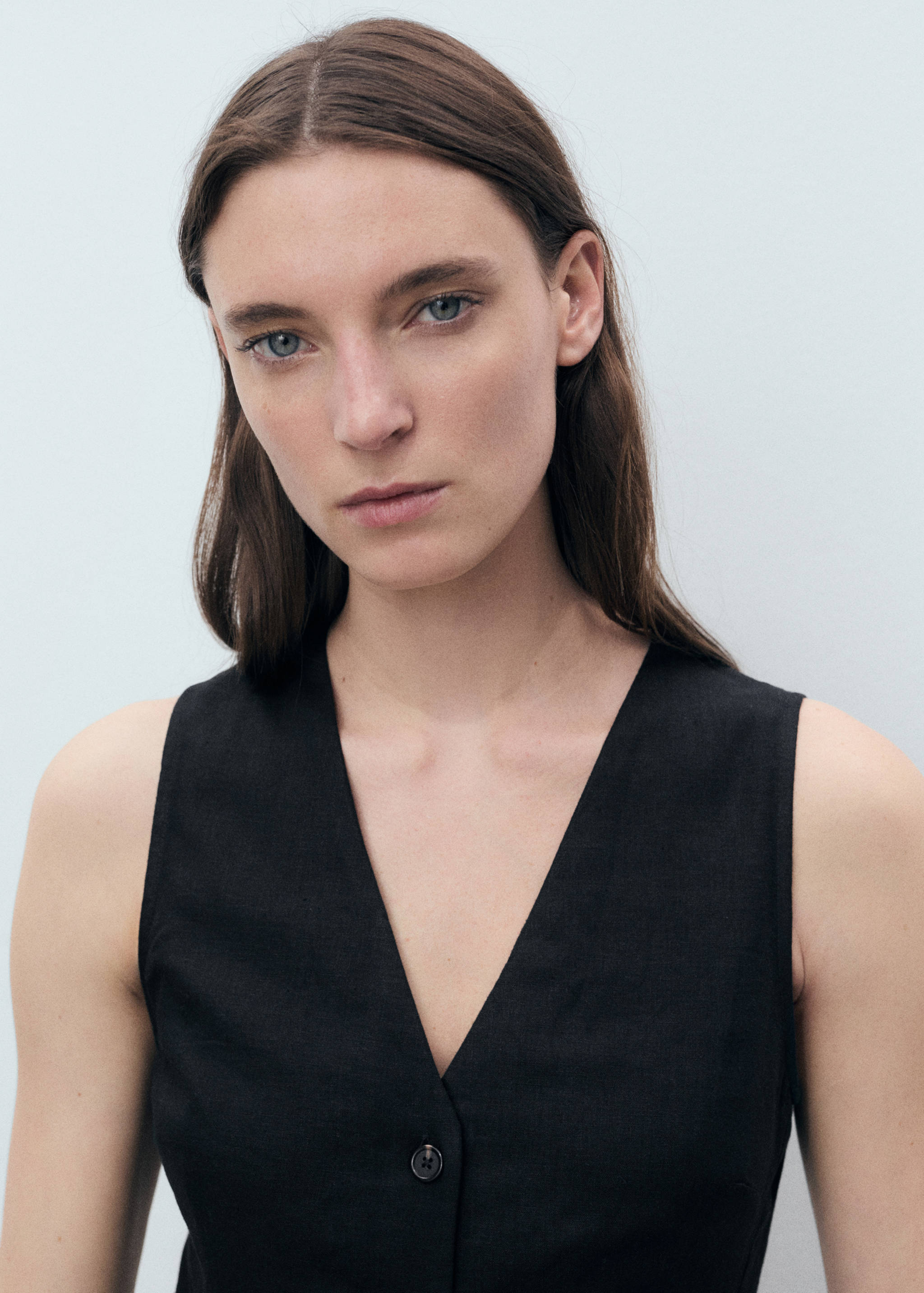 Linen midi-dress with belt - Details of the article 2