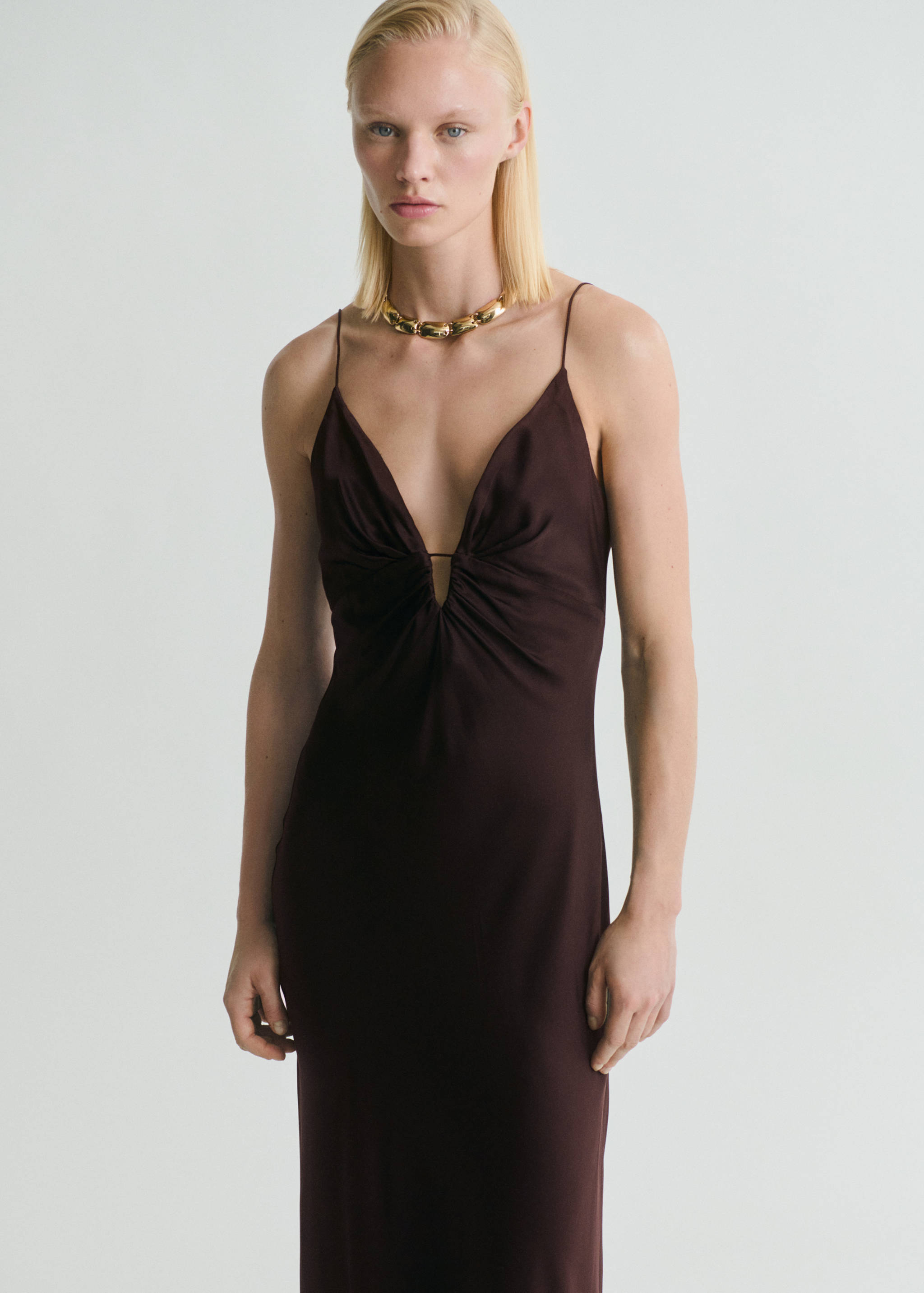 V-neck satin dress - Medium plane