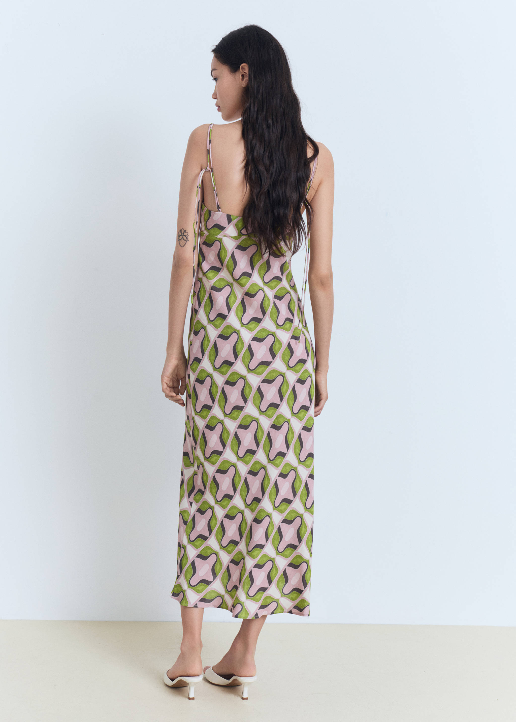 Midi-jurk met abstracte print - Achterkant van het artikel
