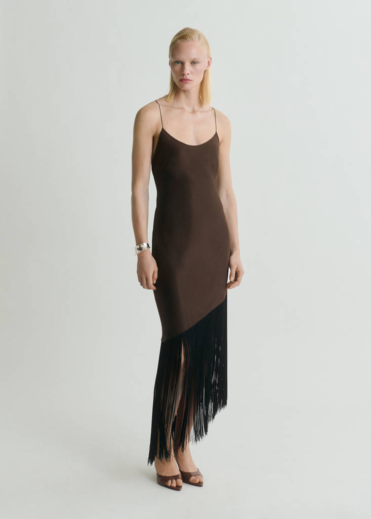 MANGO - Robe satinée asymétrique à franges marron - L