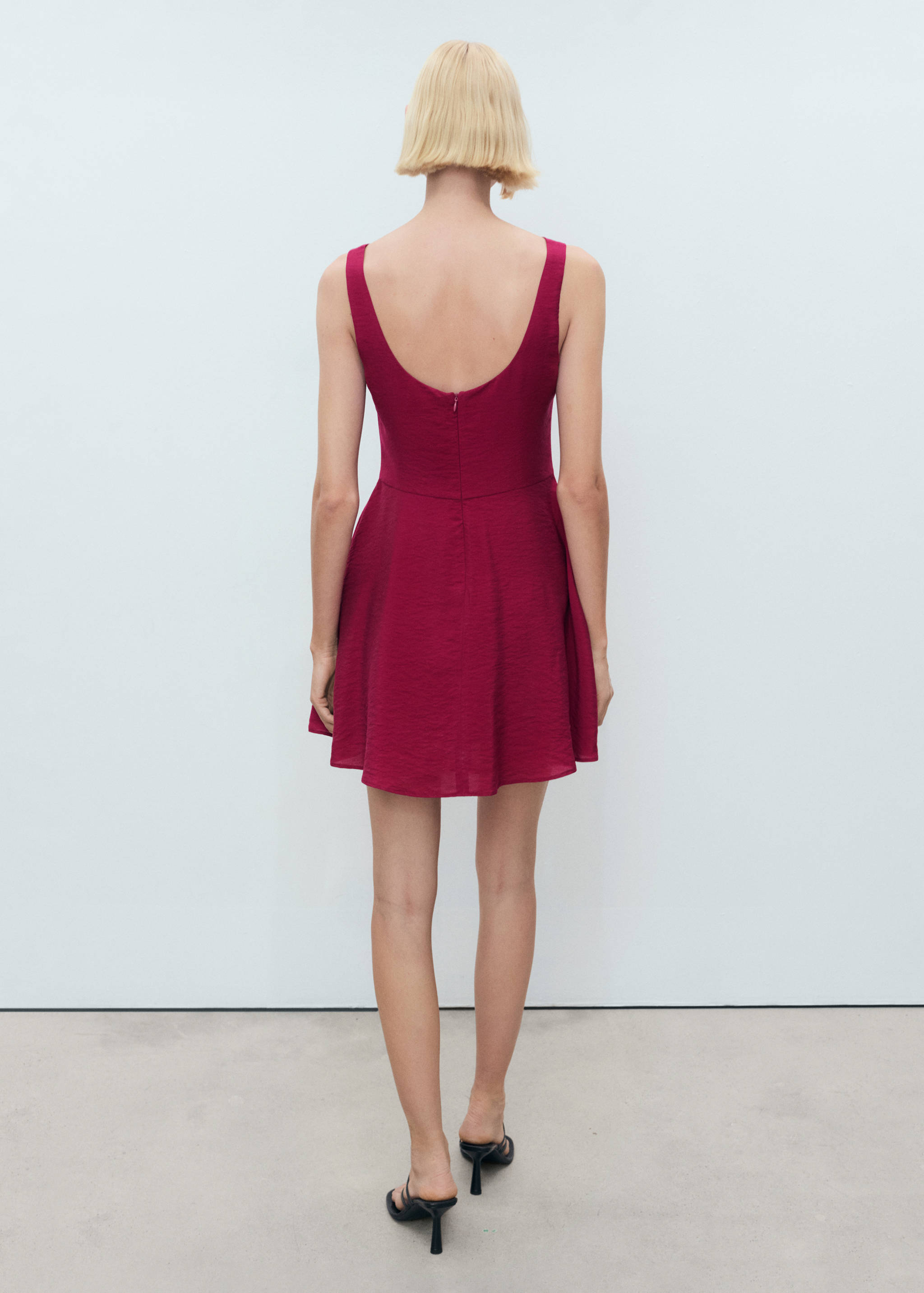 Short flared dress - Reverse of the article