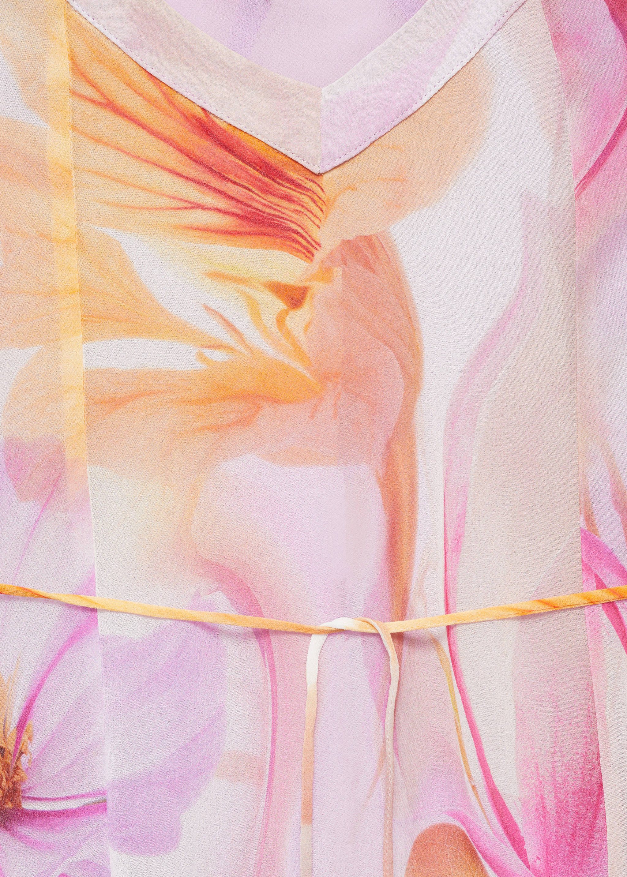 Floral dress with ruffle detail - Details of the article 8