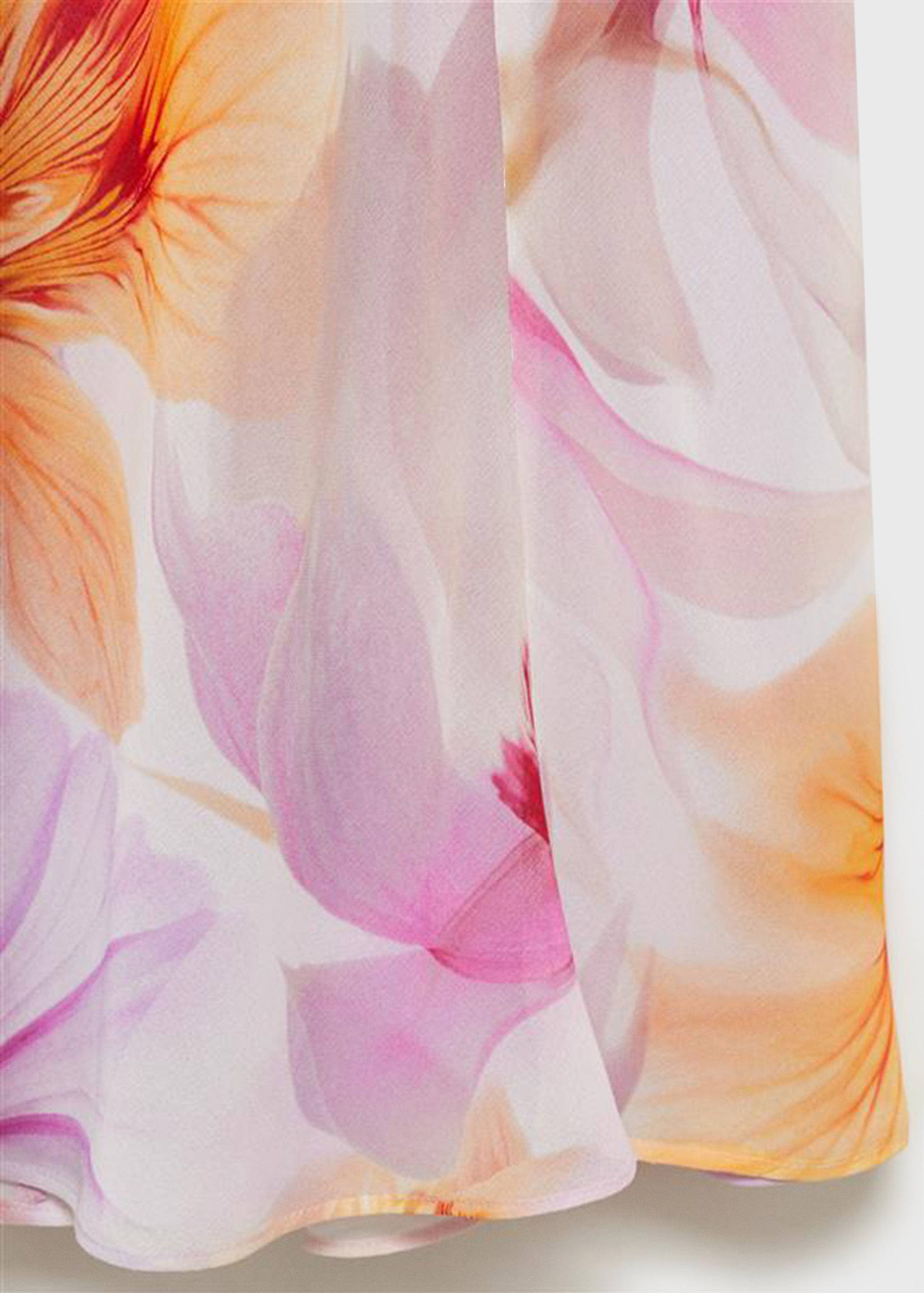 Floral dress with ruffle detail - Details of the article 0