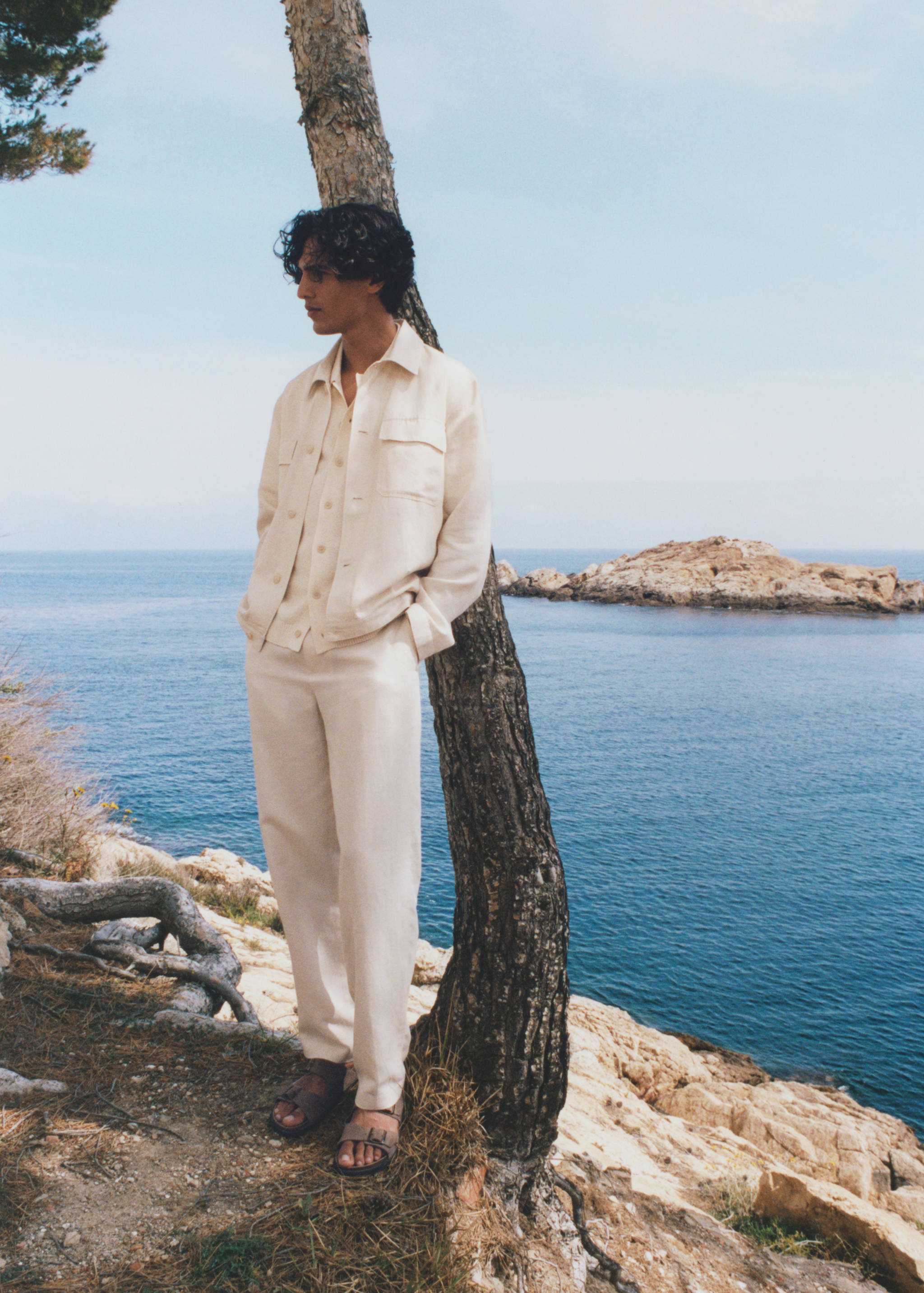 Bowling-style overshirt in a linen blend - Details of the article 3