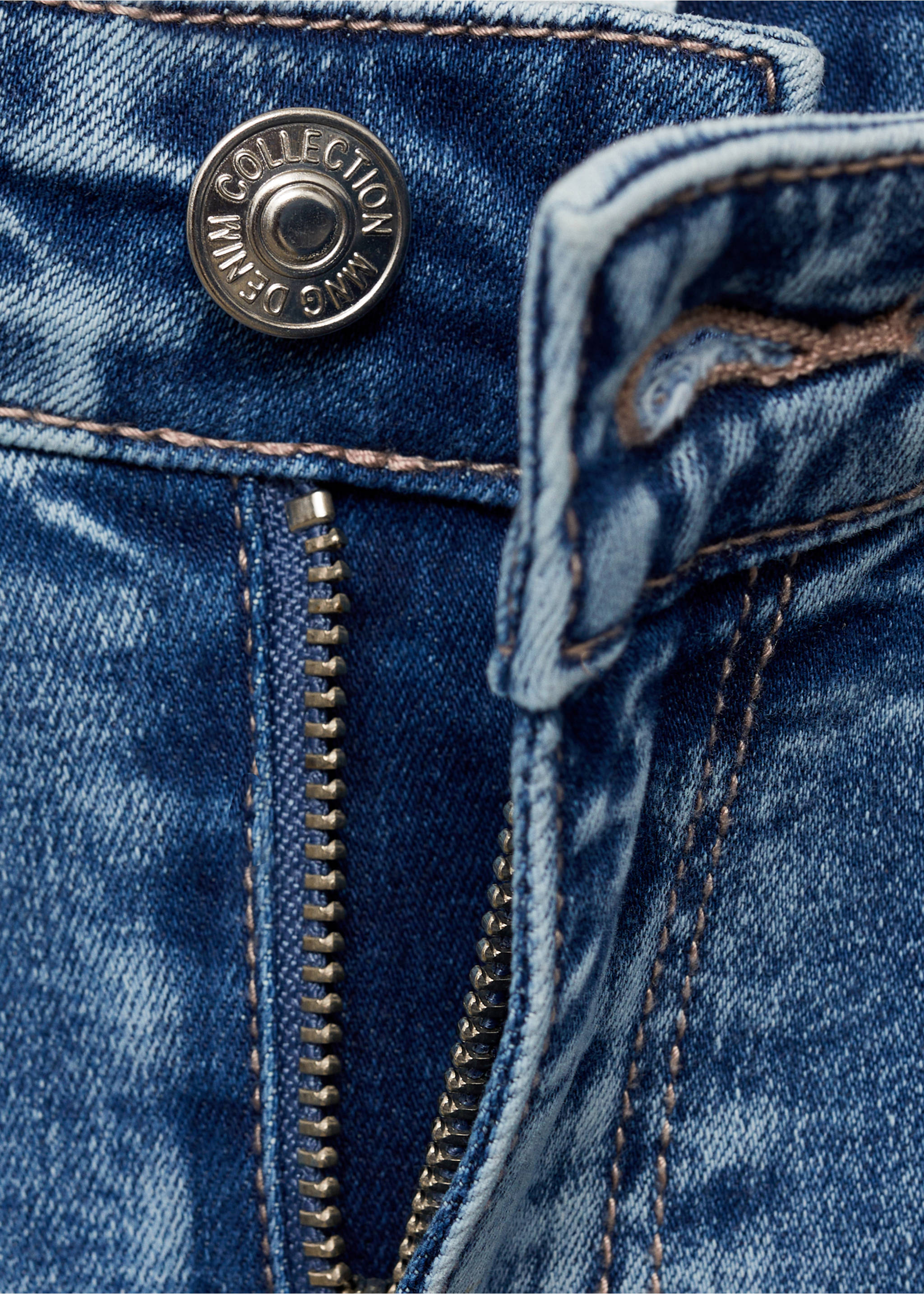 Jeans detalles bordados - Detalle del artículo 0, Azul medio. Ref: 87010272-00.