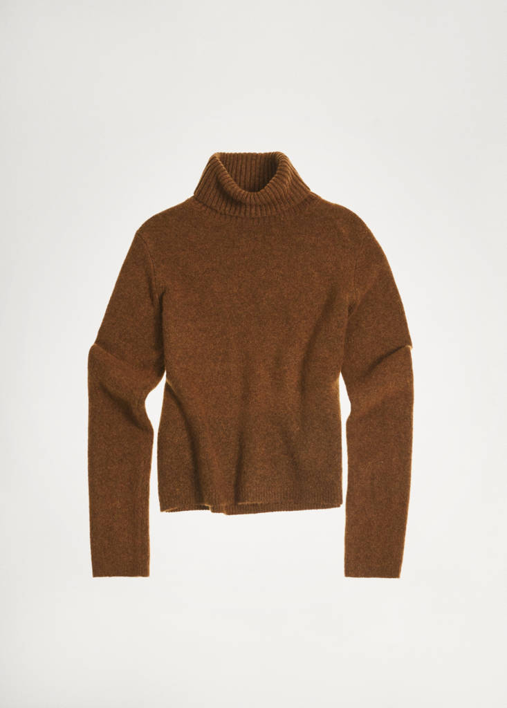 Turtle neck sweater — Chocolate