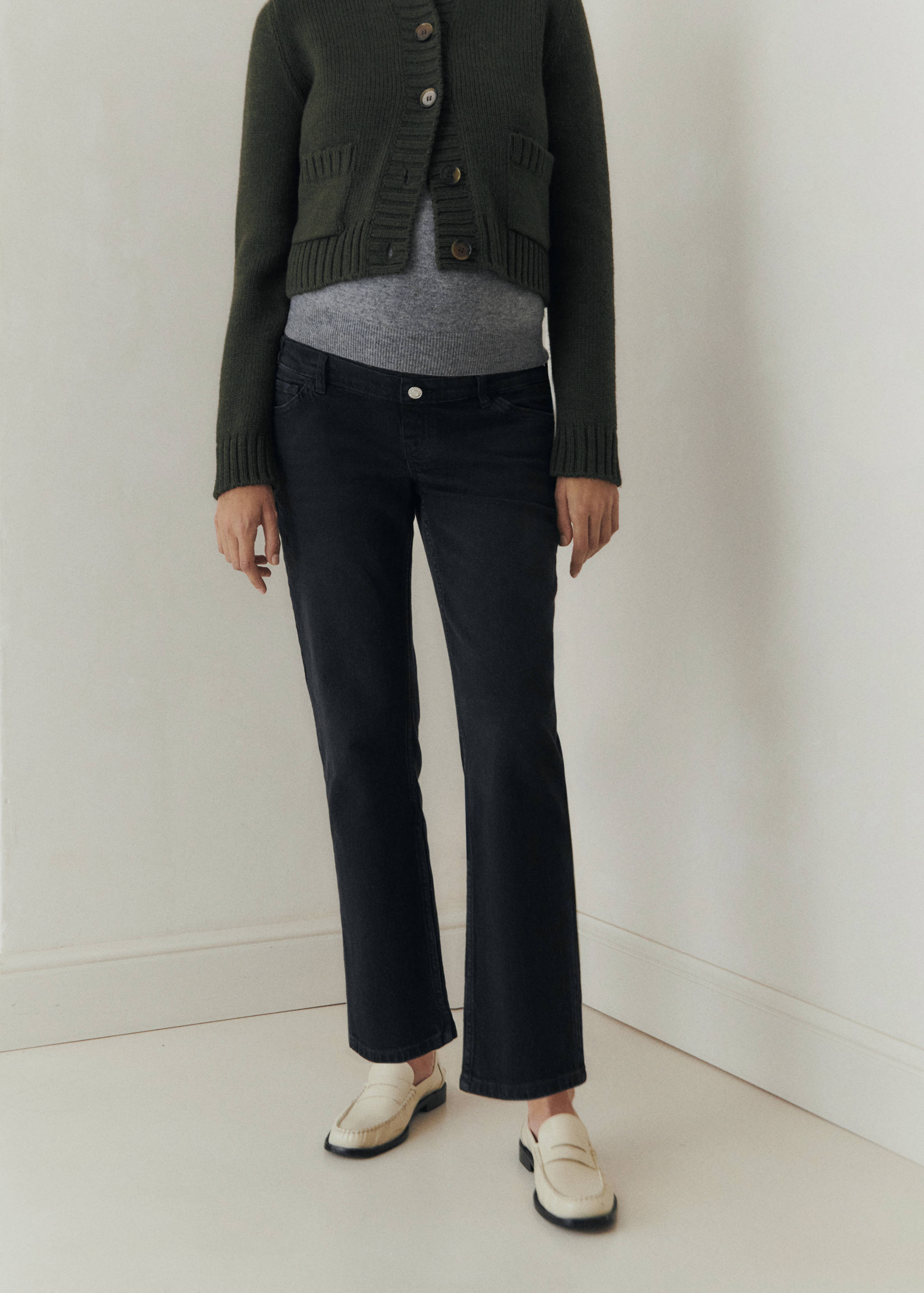 Jean de grossesse flare - Plan moyen