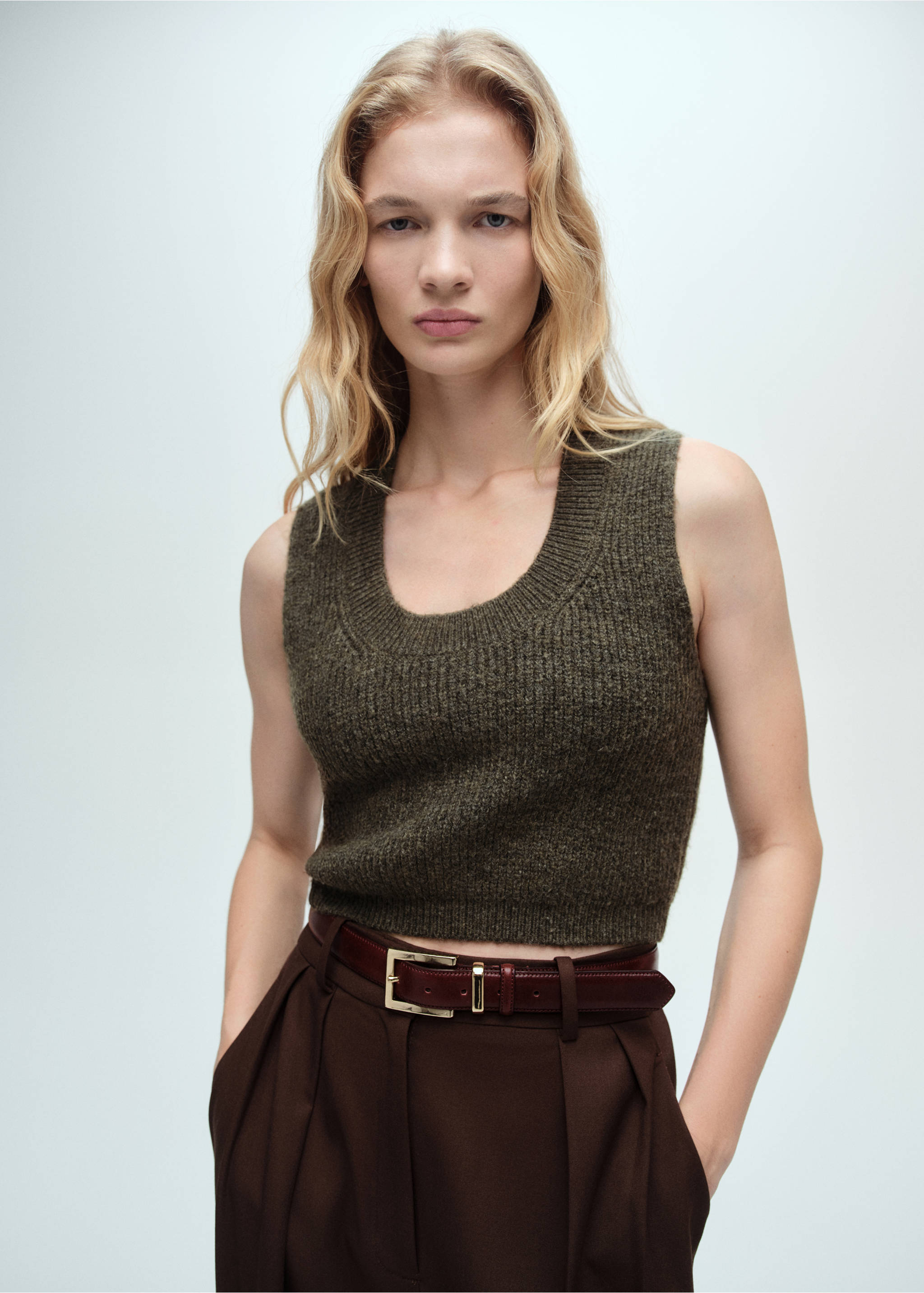 Knitted cropped top - Medium plane, Khaki. Ref: 87010363-00.