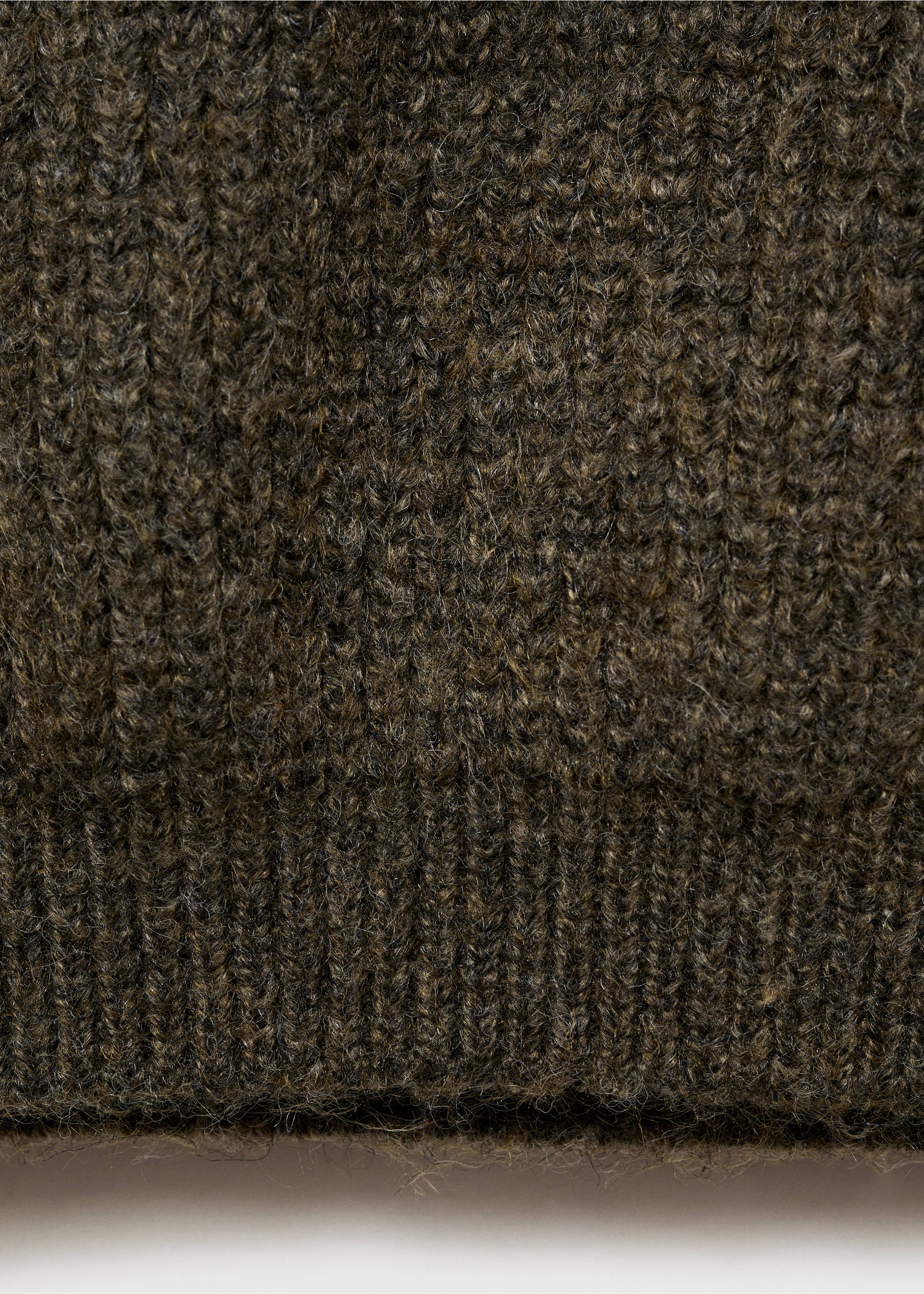 Knitted cropped top - Details of the article 0, Khaki. Ref: 87010363-00.