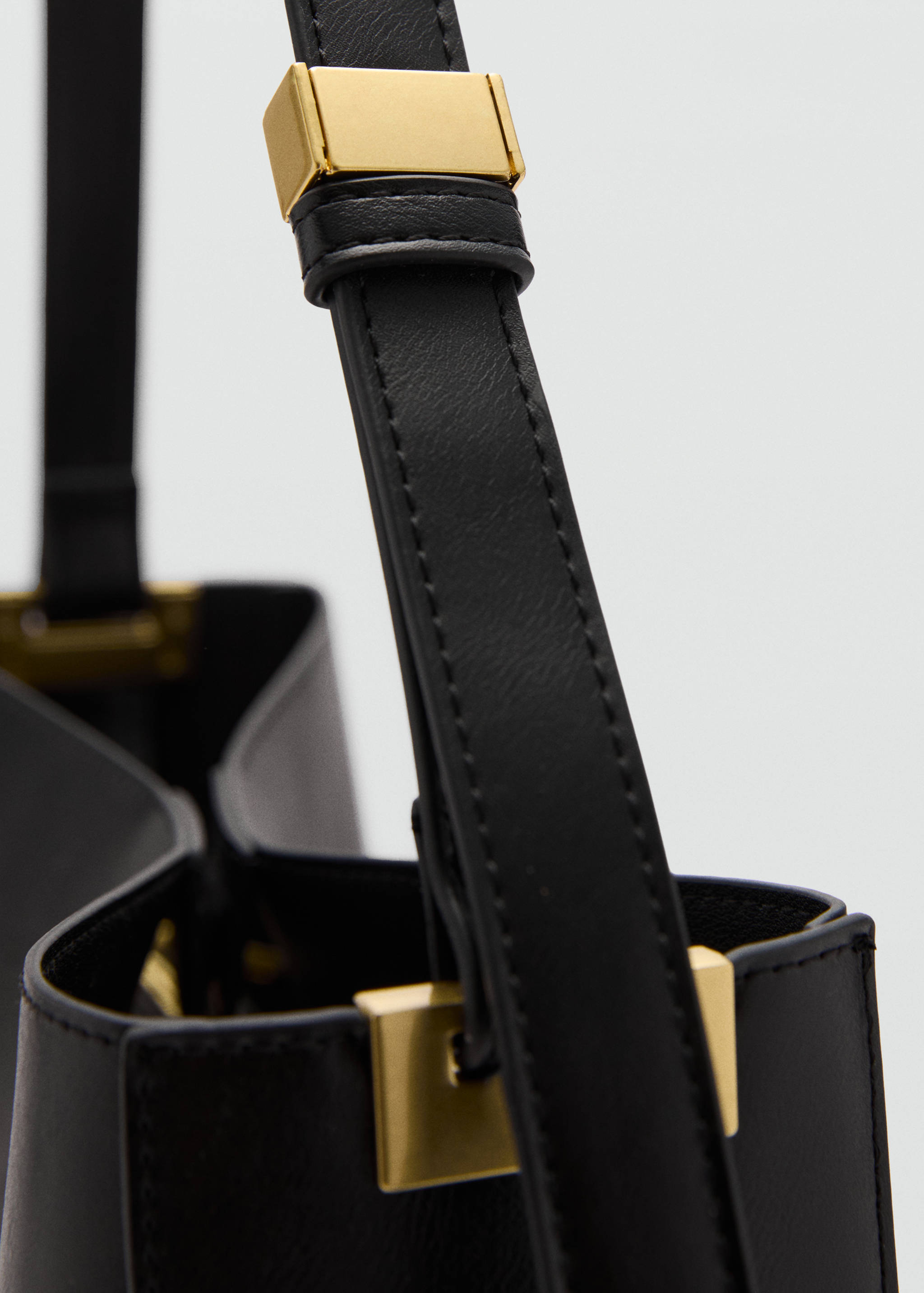 Shopper met metalen detail - Detail van het artikel 1