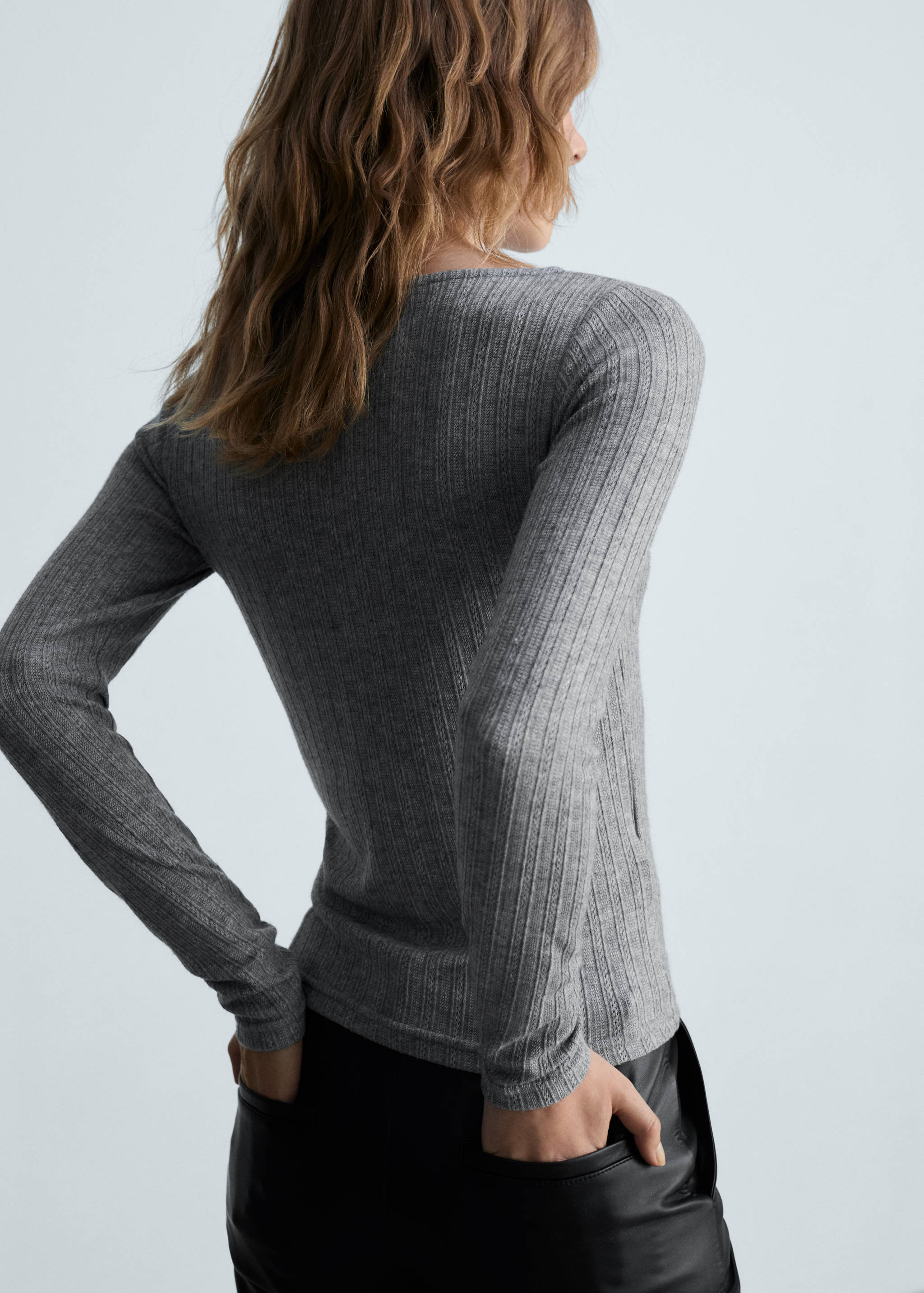 Long-sleeved pointelle t-shirt - Reverse of the article