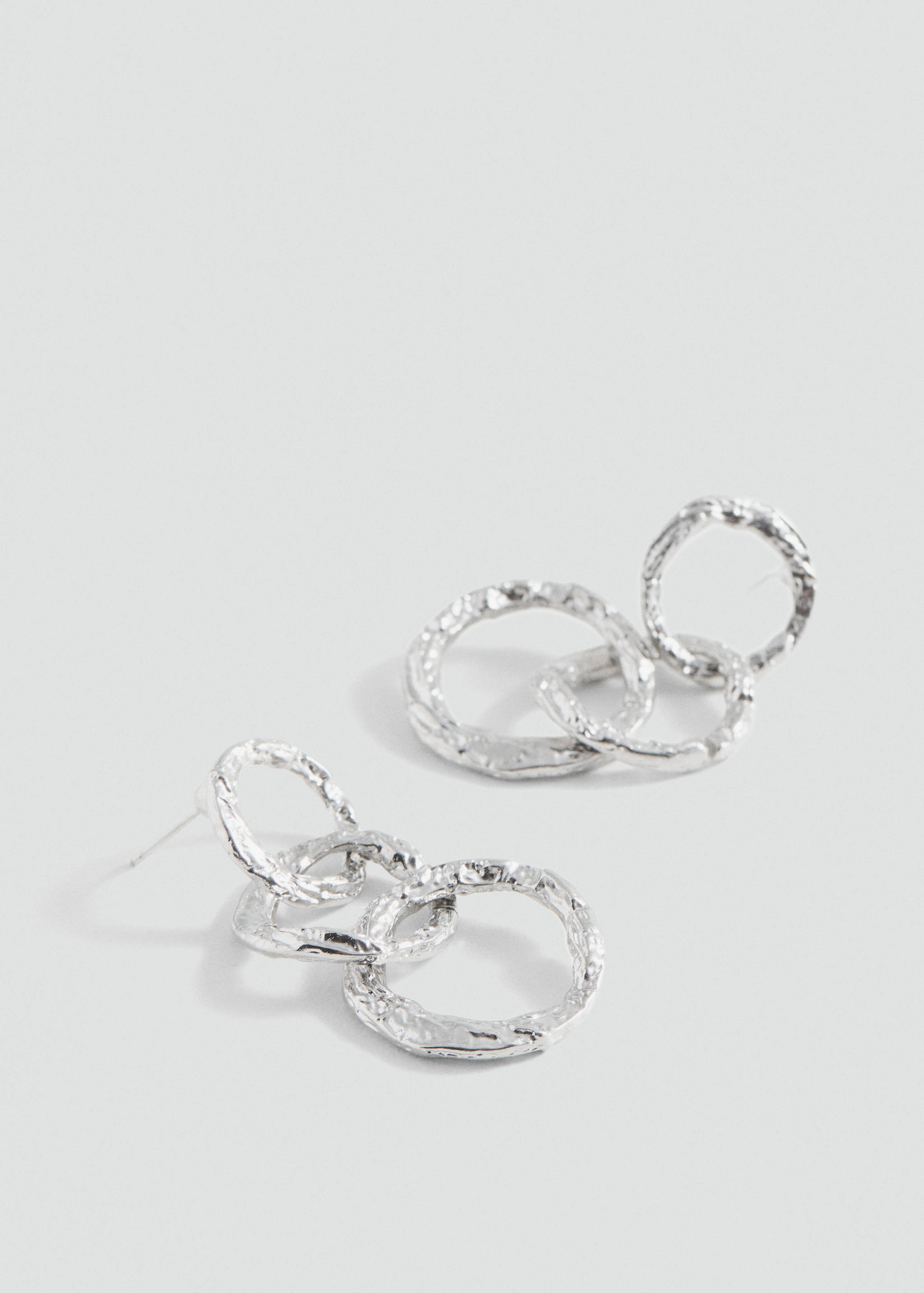 Boucles d'oreilles pendantes chaîne perles - Plan moyen