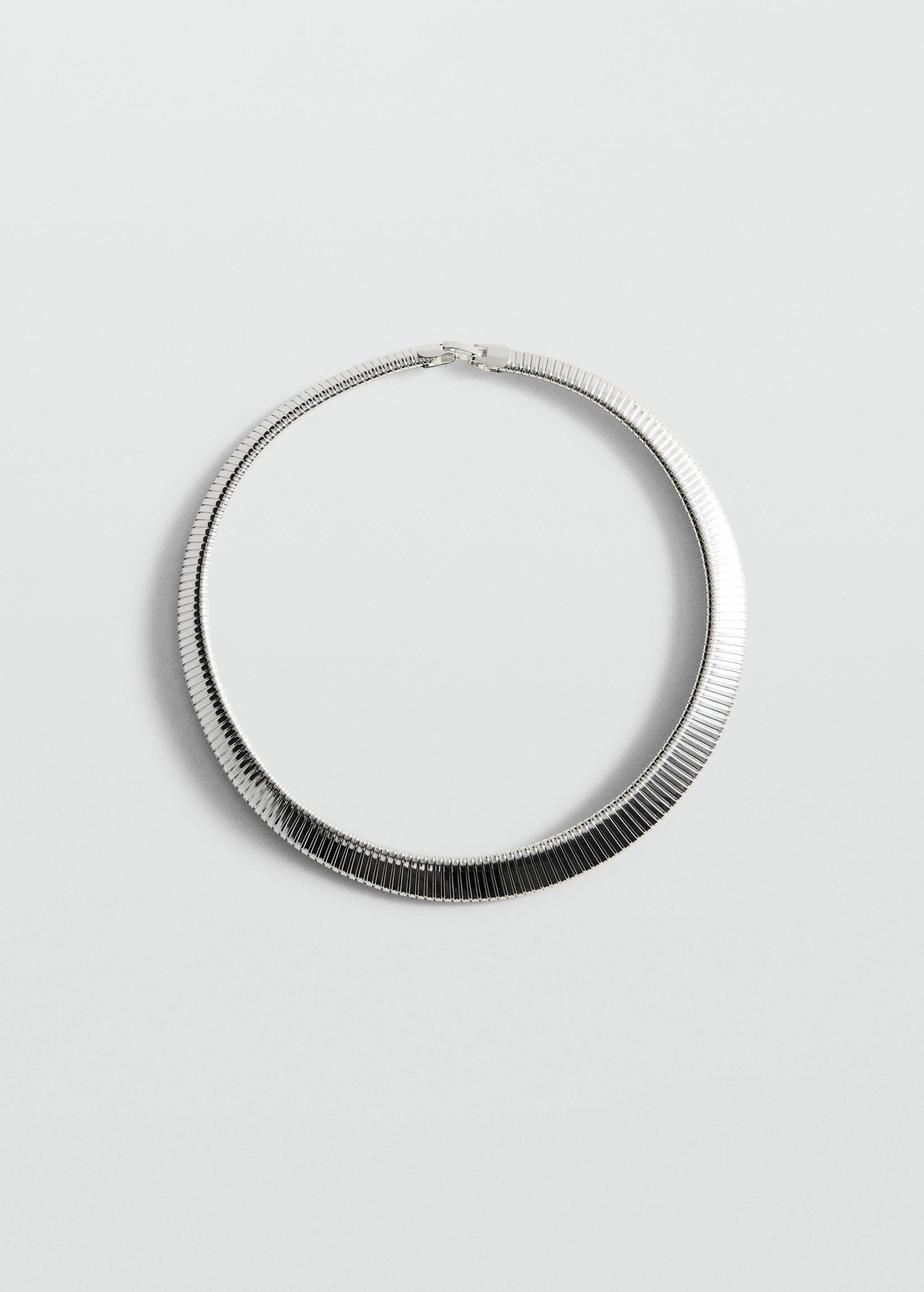 Rigid textured necklace - Article without model