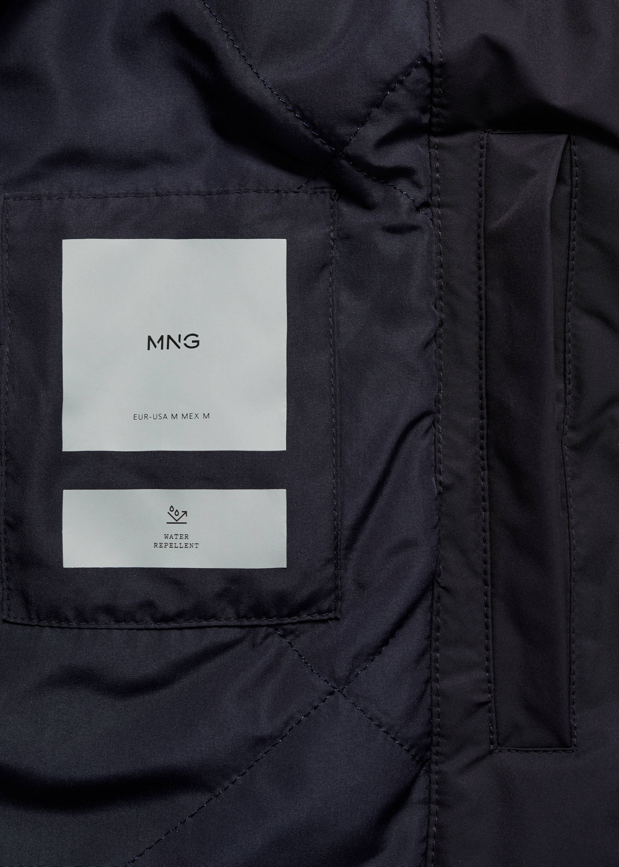 Water-repellent quilted bomber jacket - Details of the article 0