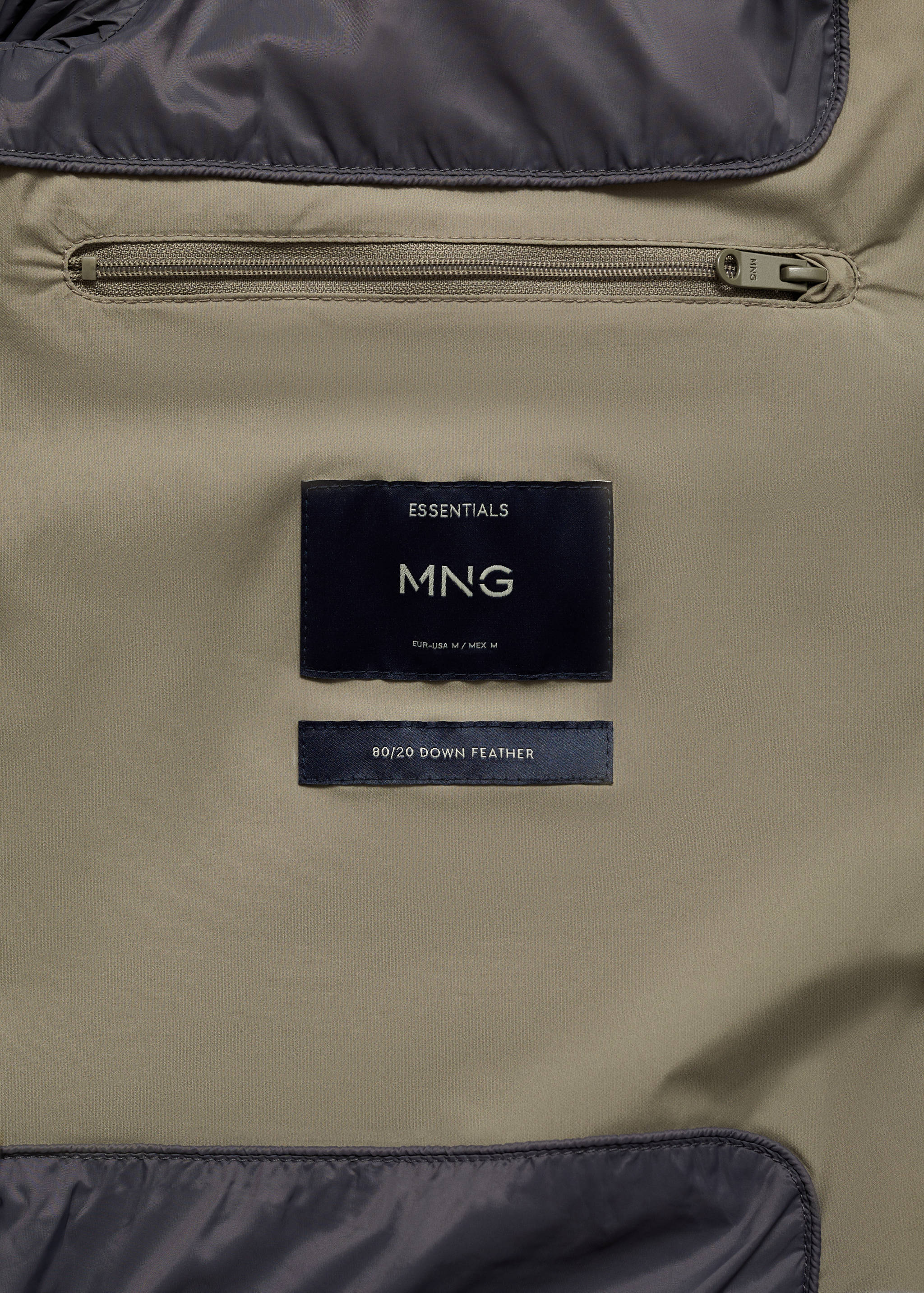 Quilted jacket with down and feather filling - Details of the article 0