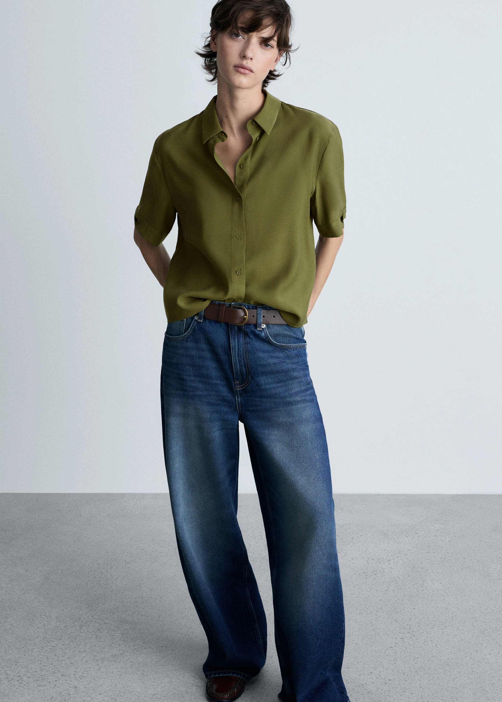 Short sleeve fluid shirt - Details of the article 2