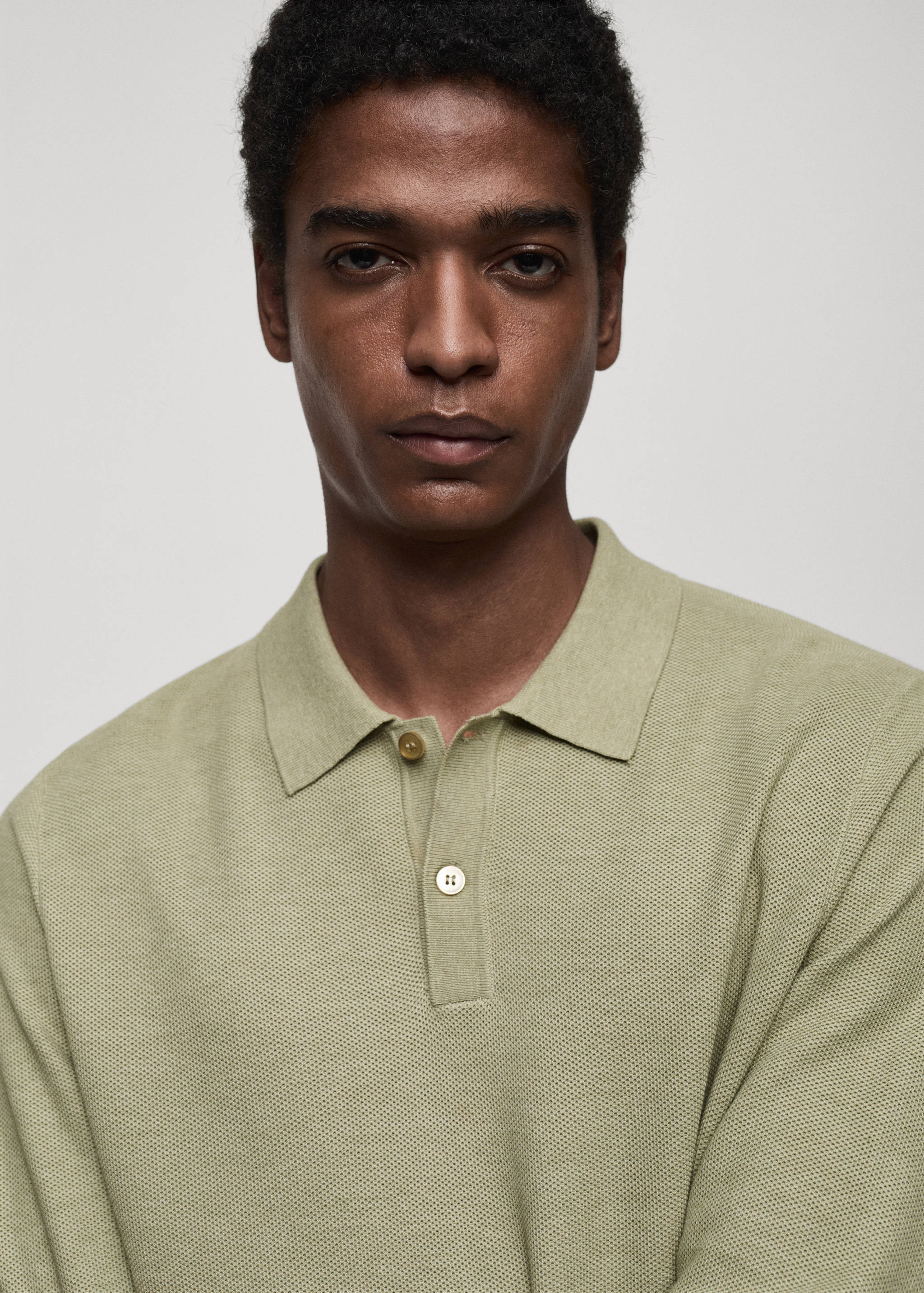 Micro-structured cotton knitted polo shirt - Details of the article 1