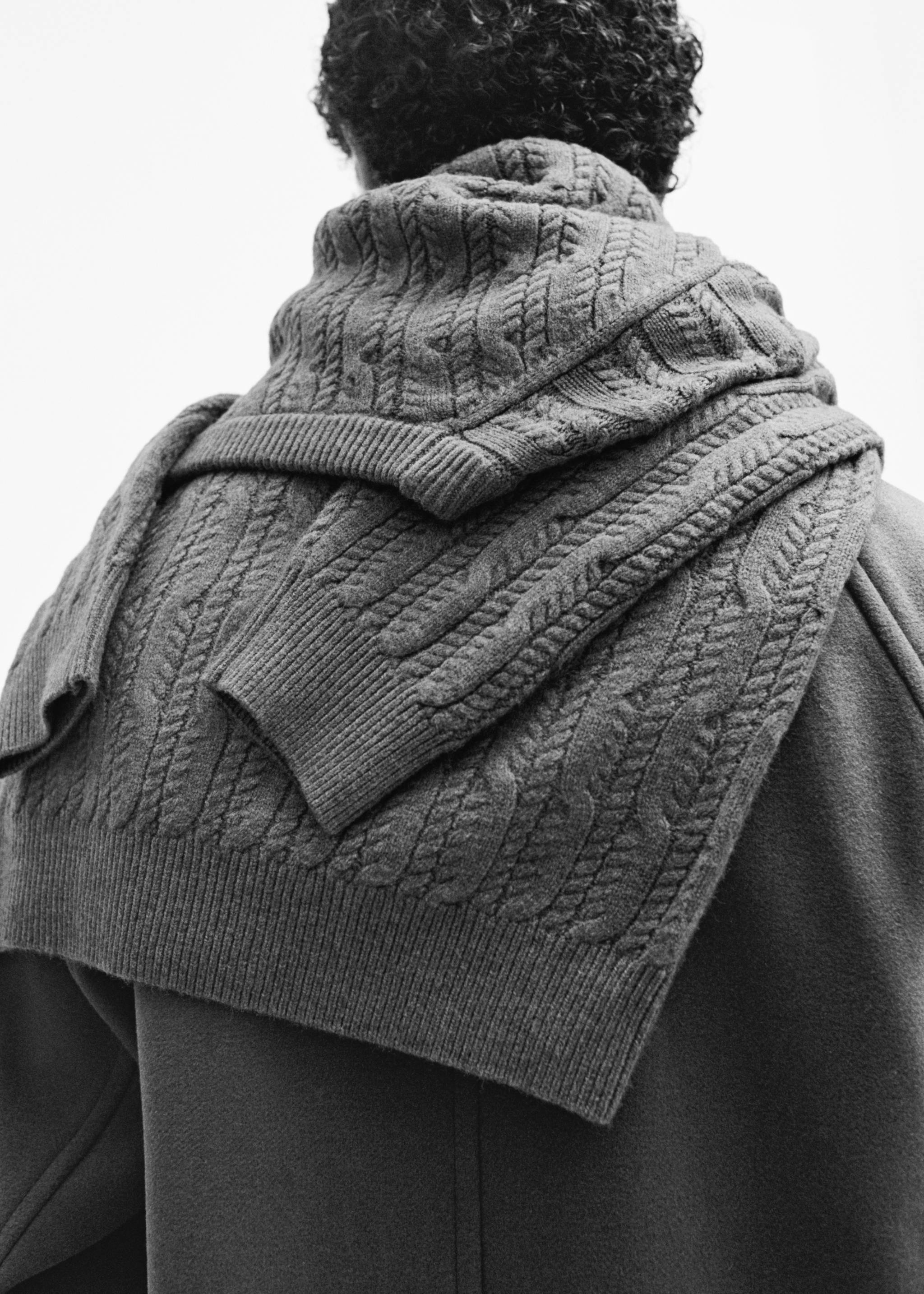 Braided knitted sweater - Details of the article 5